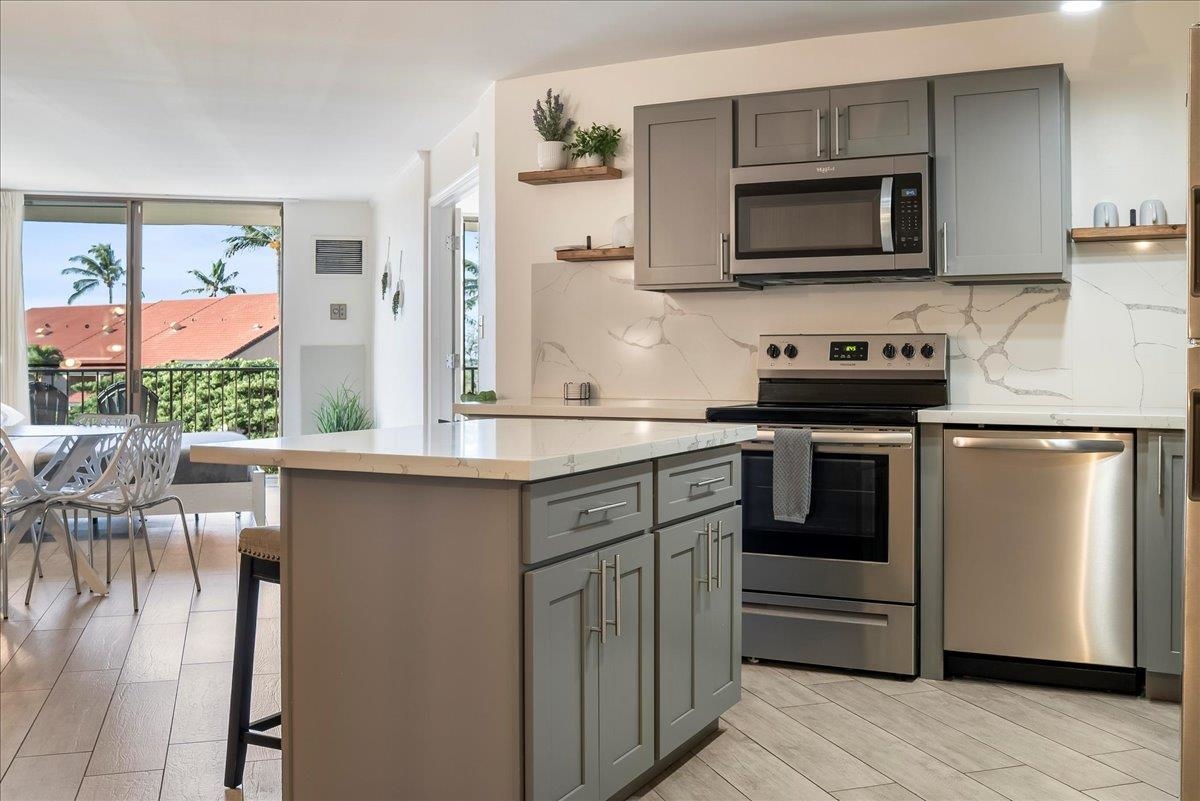 Kauhale Makai condo # 423, Kihei, Hawaii - photo 4 of 50