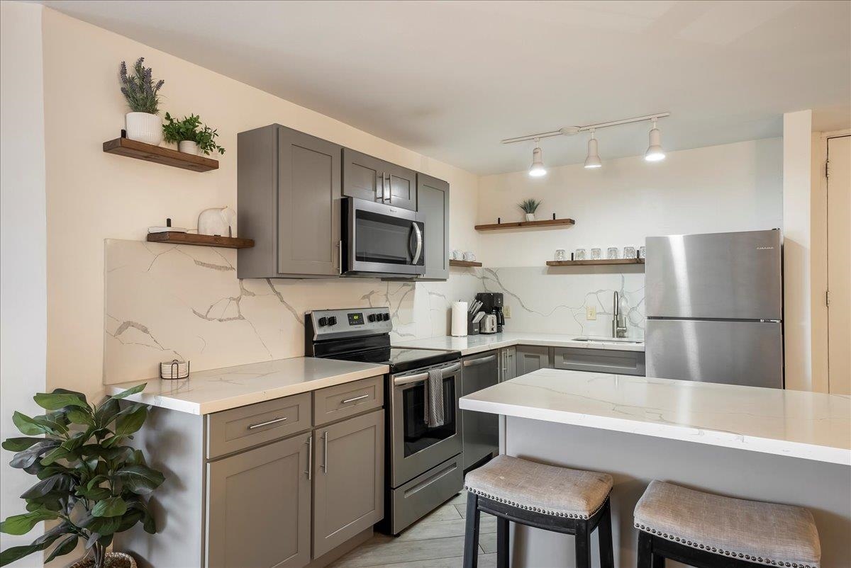 Kauhale Makai condo # 423, Kihei, Hawaii - photo 5 of 50