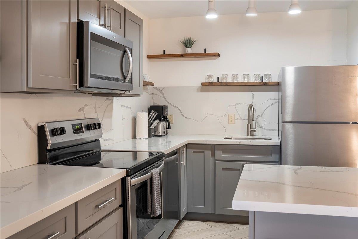 Kauhale Makai condo # 423, Kihei, Hawaii - photo 6 of 50