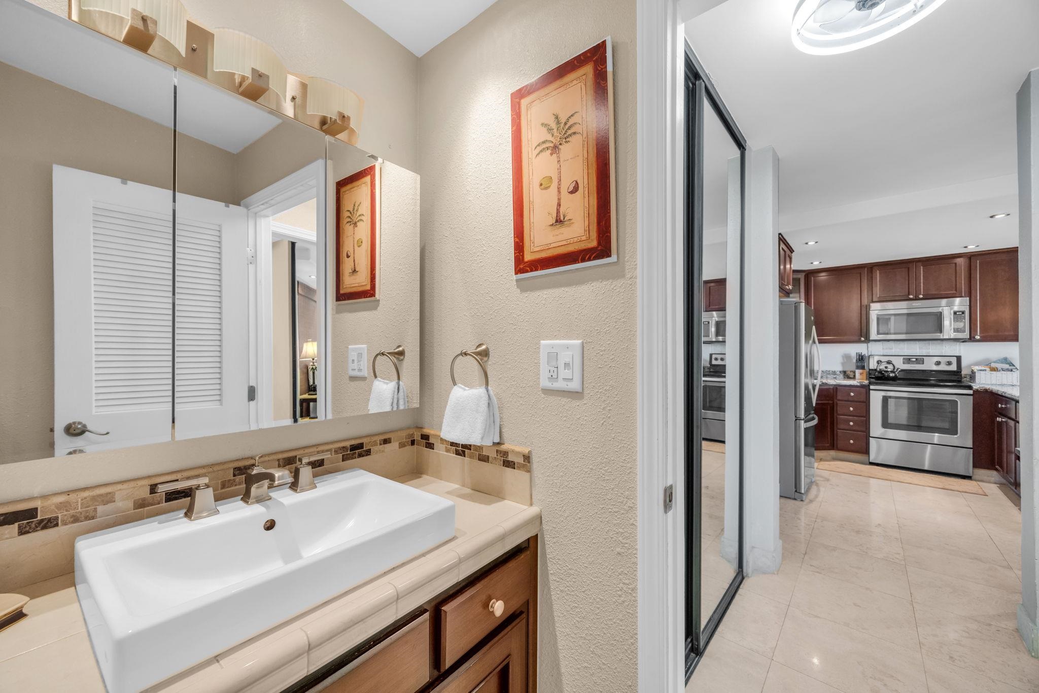 Kauhale Makai condo # 505, Kihei, Hawaii - photo 13 of 36