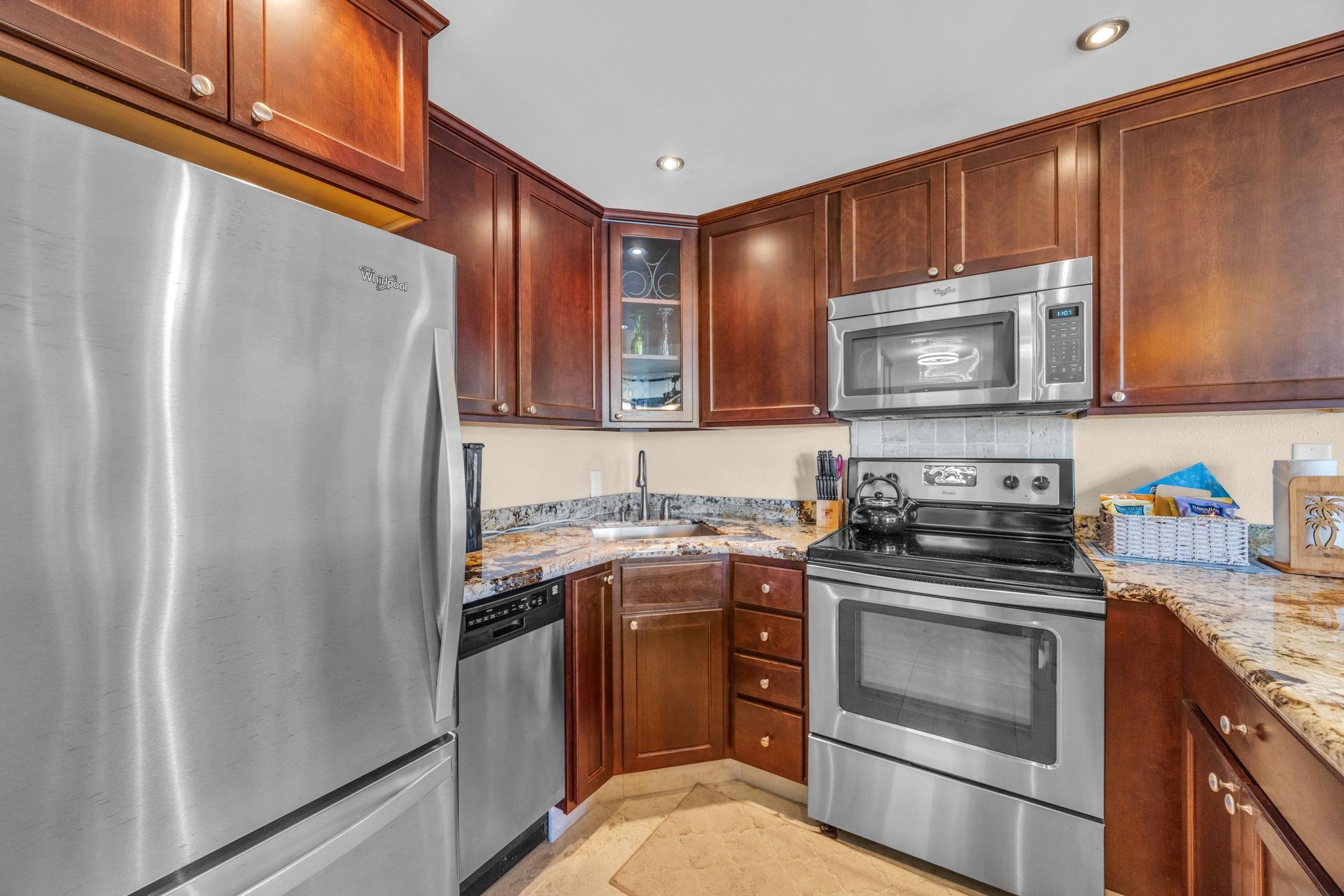 Kauhale Makai condo # 505, Kihei, Hawaii - photo 5 of 36