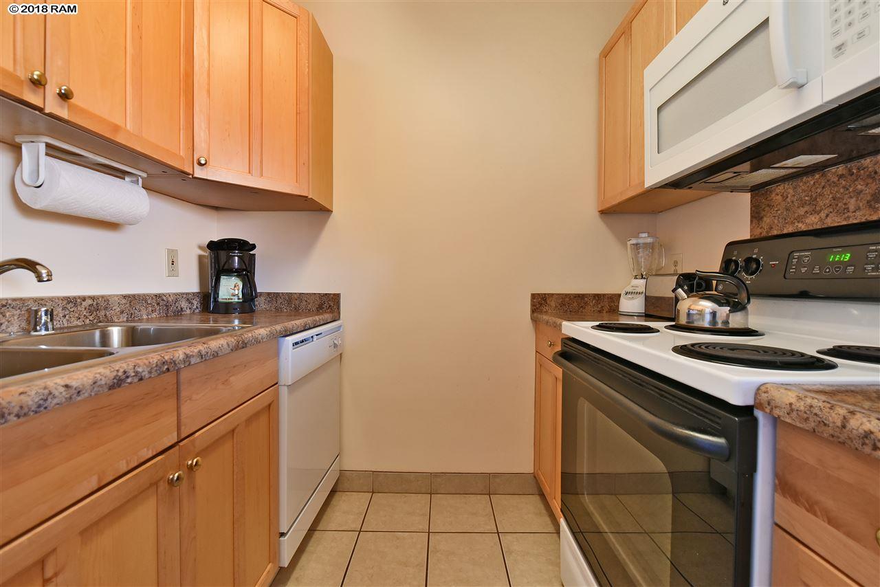 Kauhale Makai condo # 525, Kihei, Hawaii - photo 12 of 30