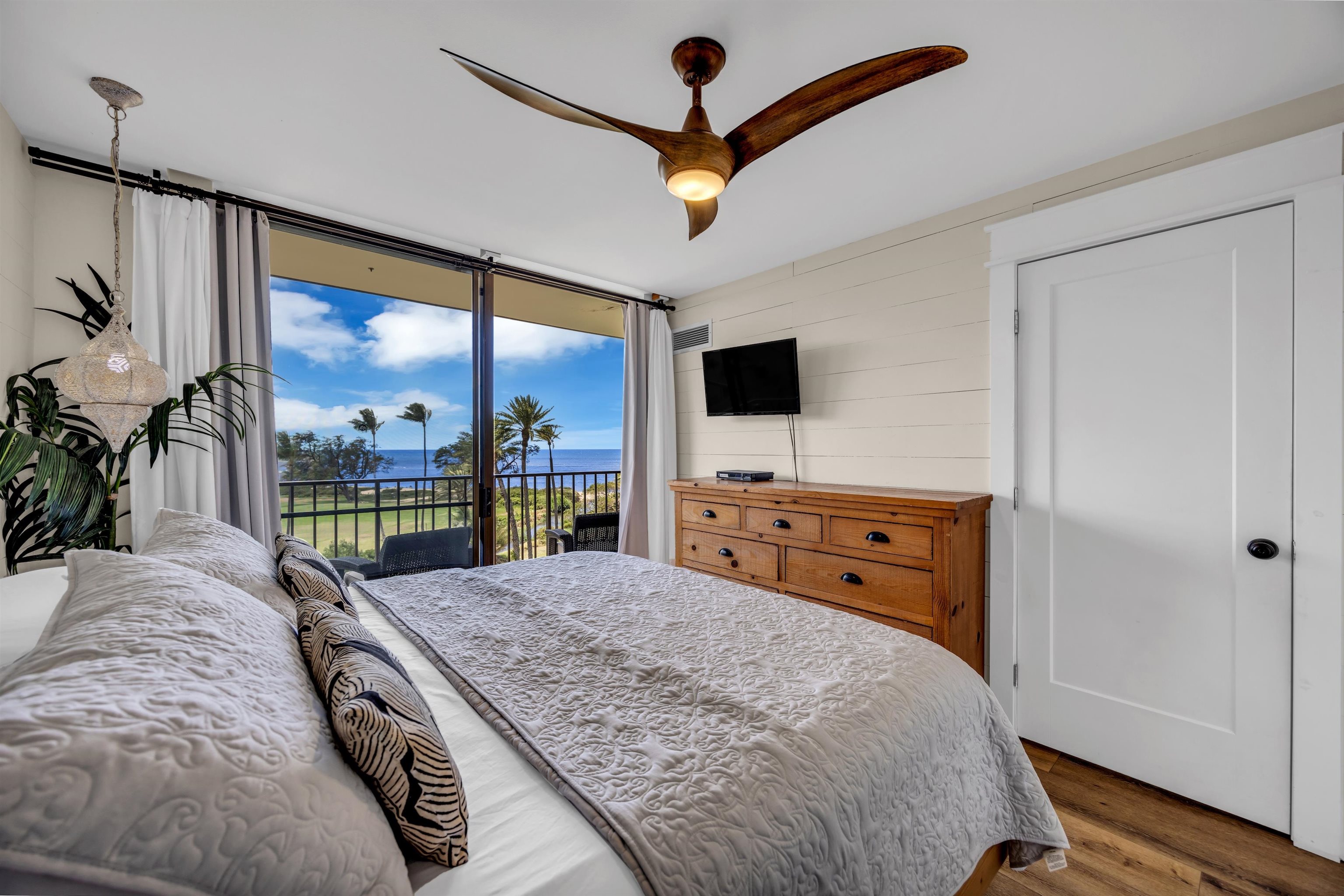 Kauhale Makai condo # 533, Kihei, Hawaii - photo 4 of 27