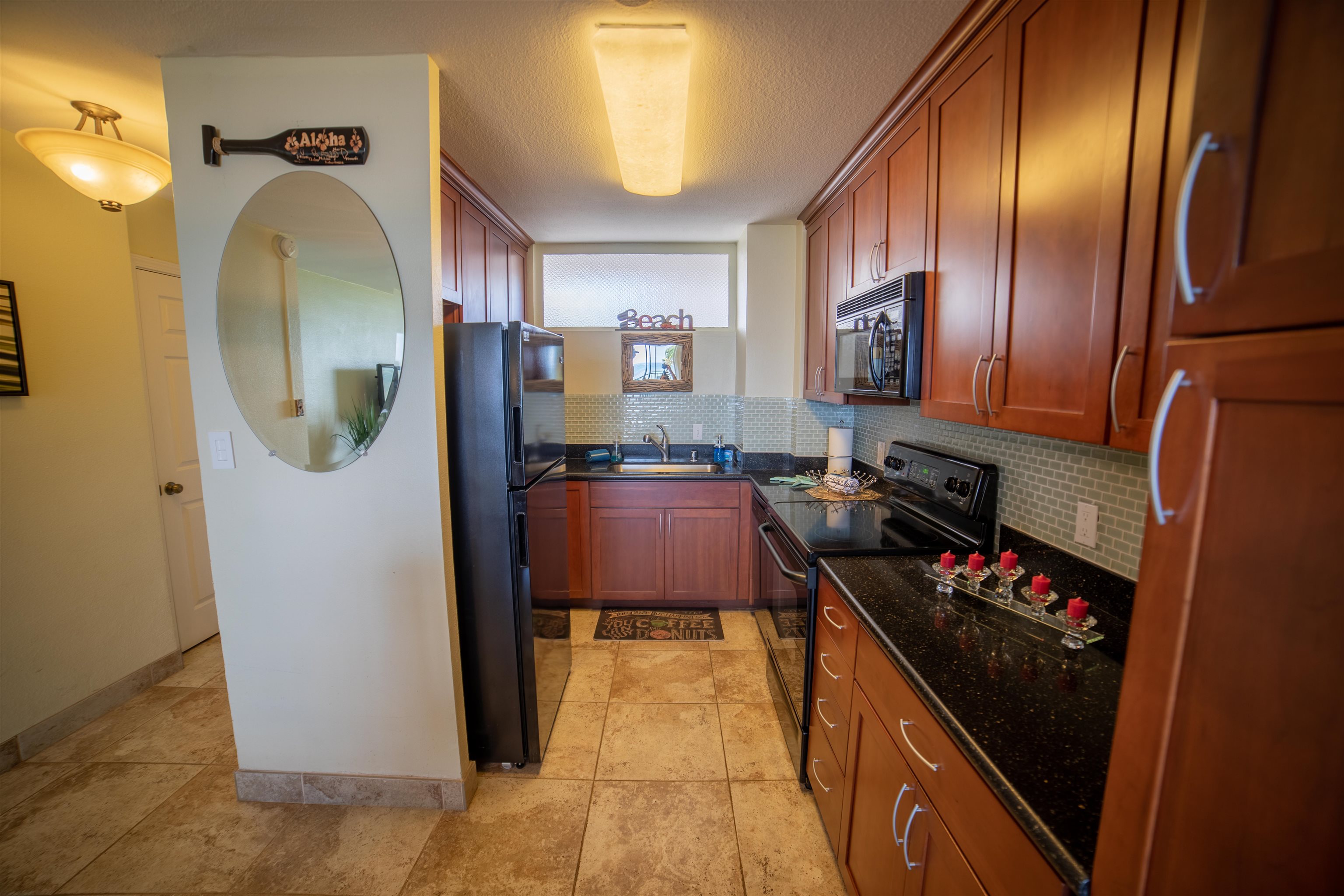 Kauhale Makai condo # 614, Kihei, Hawaii - photo 3 of 38