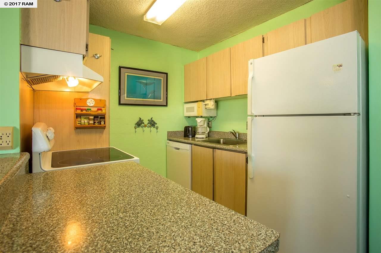 Kauhale Makai condo # 624, Kihei, Hawaii - photo 21 of 30