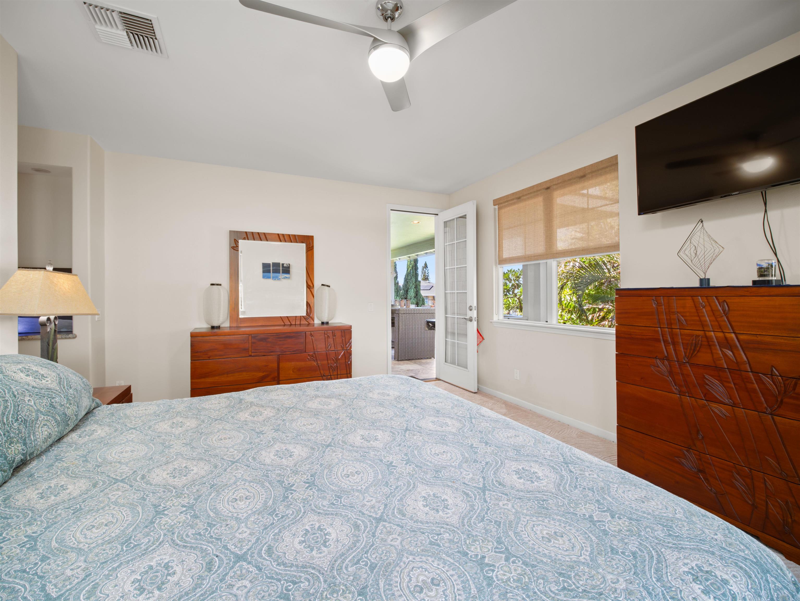 94  Laukahi St , Kihei home - photo 17 of 50