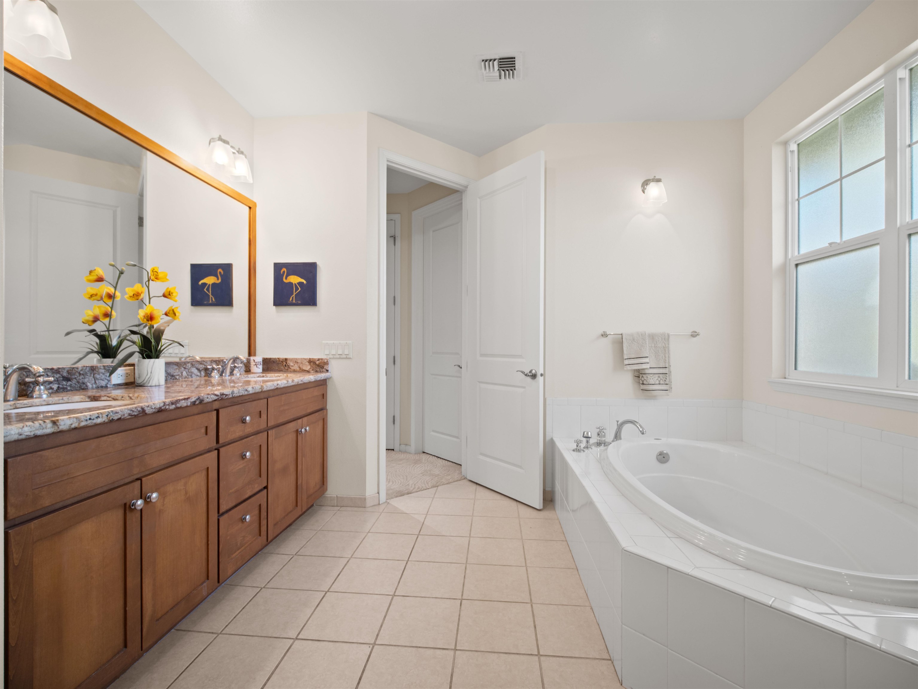 94  Laukahi St , Kihei home - photo 20 of 50