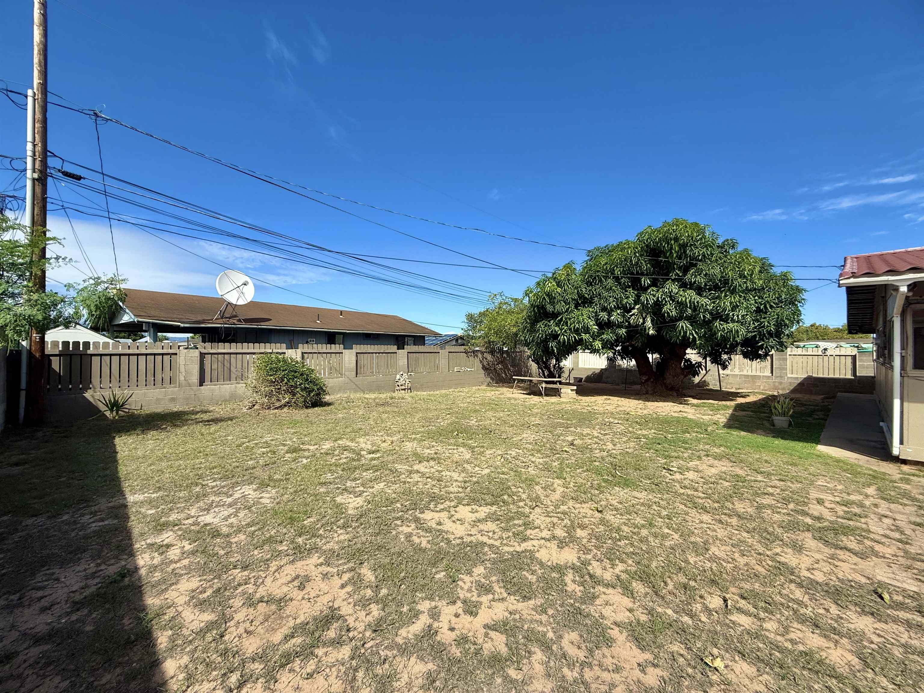 94  Lehua St , Kahului home - photo 24 of 25