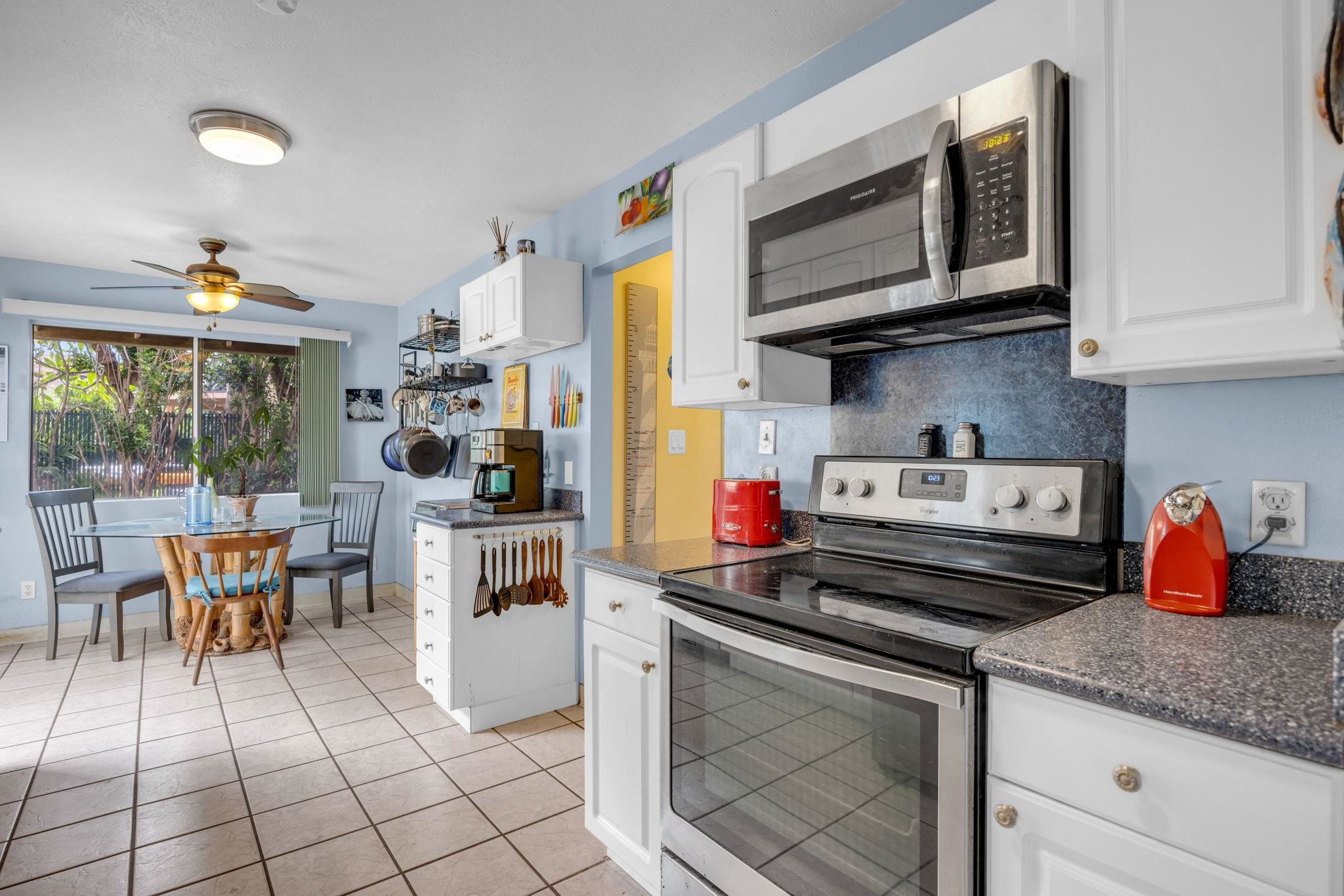 94  Mehani Pl , Kihei home - photo 11 of 48