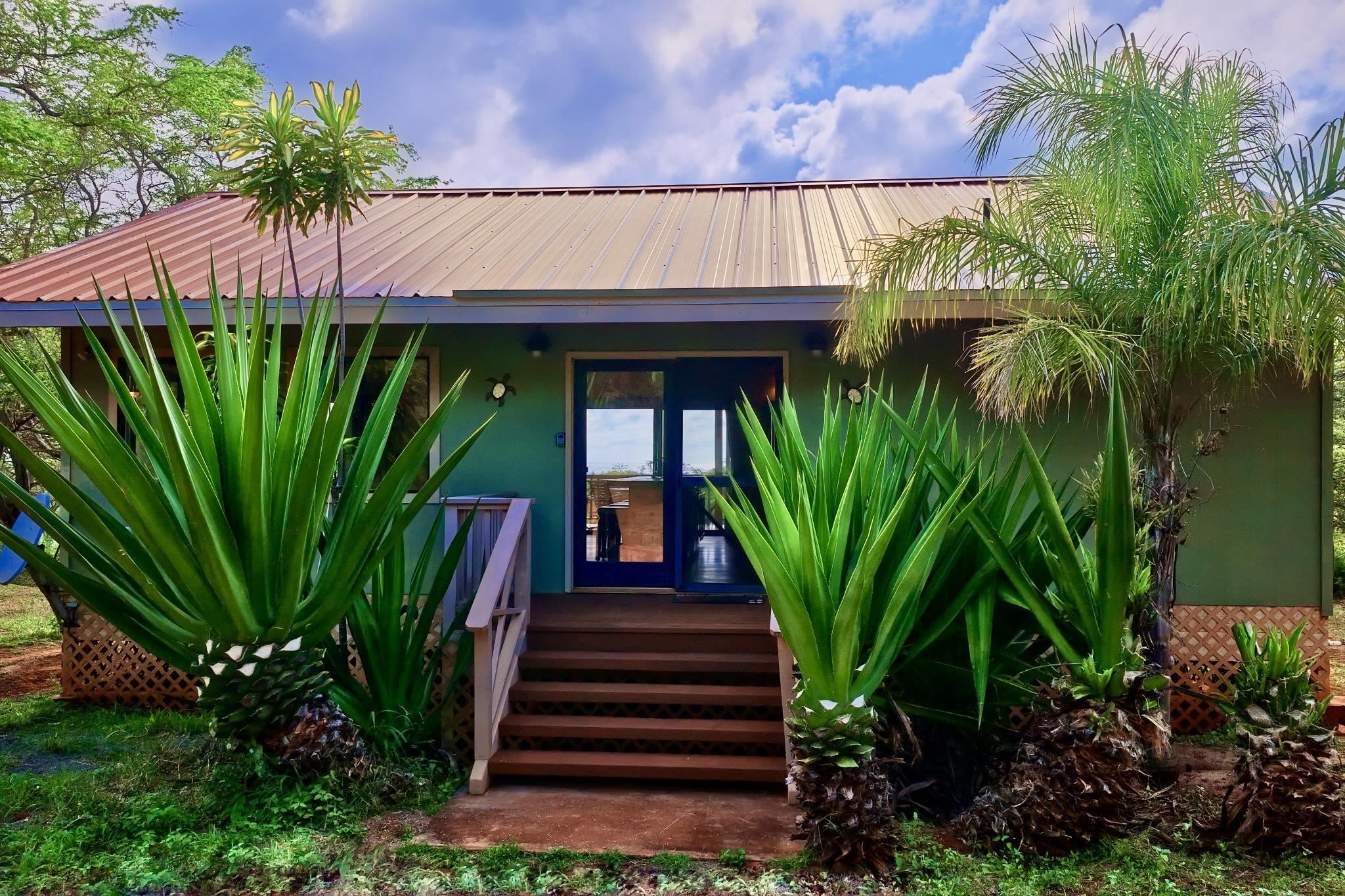 94  Noho Lio Rd , Molokai home - photo 2 of 36