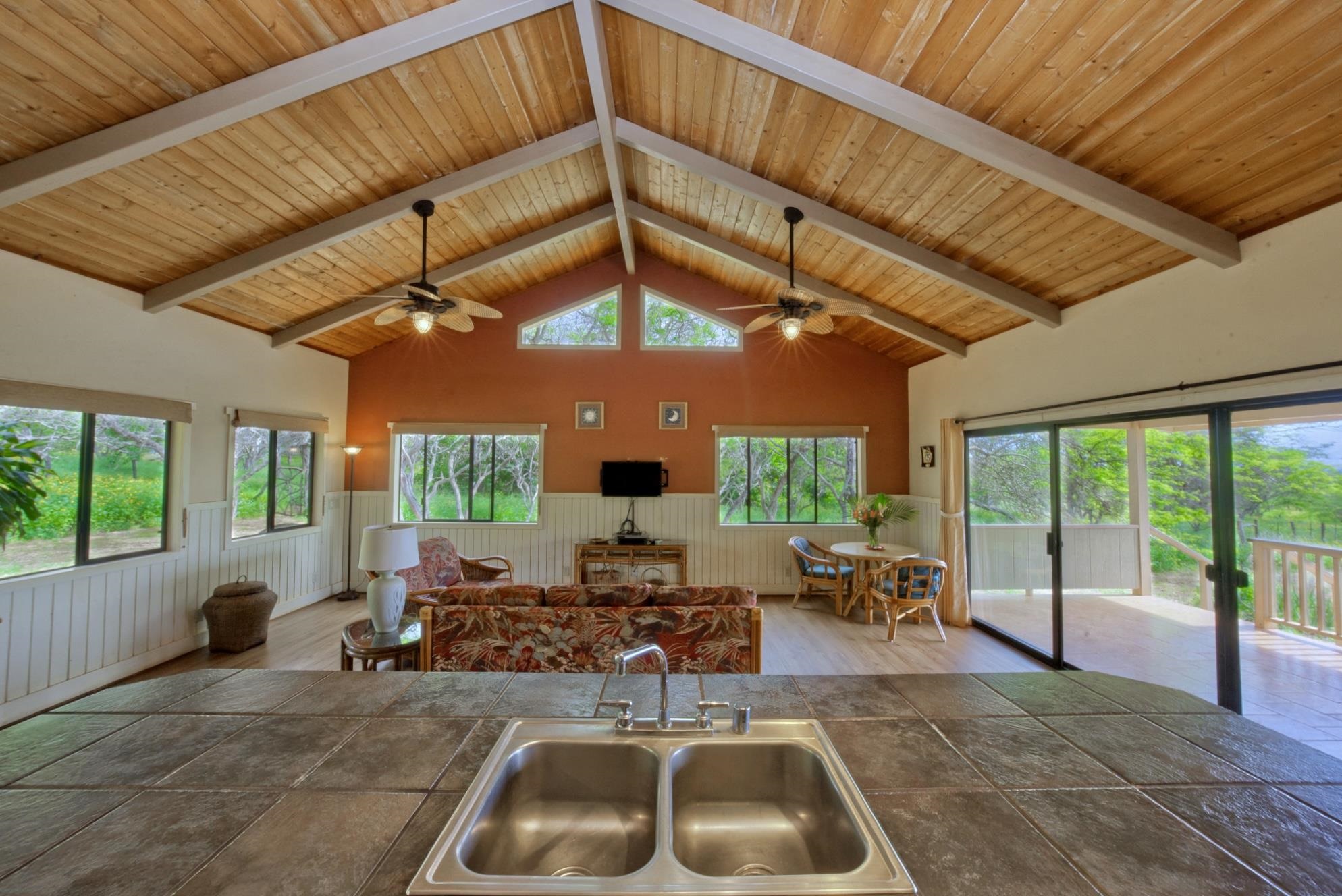 94  Noho Lio Rd , Molokai home - photo 9 of 38