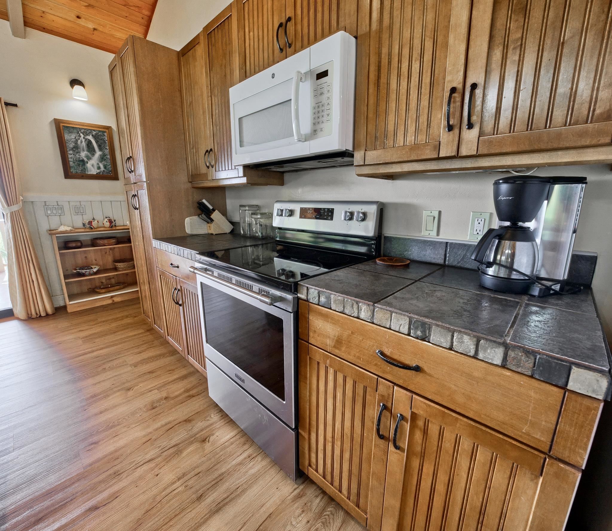 94  Noho Lio Rd , Molokai home - photo 10 of 38