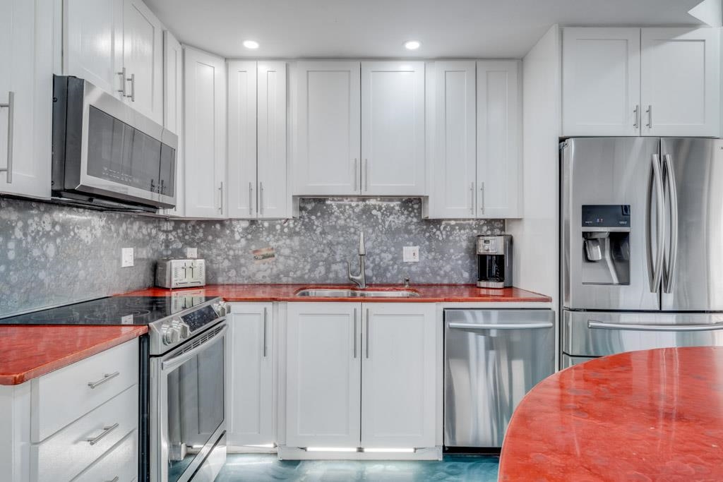 Luana Kai condo # B-301, Kihei, Hawaii - photo 6 of 48