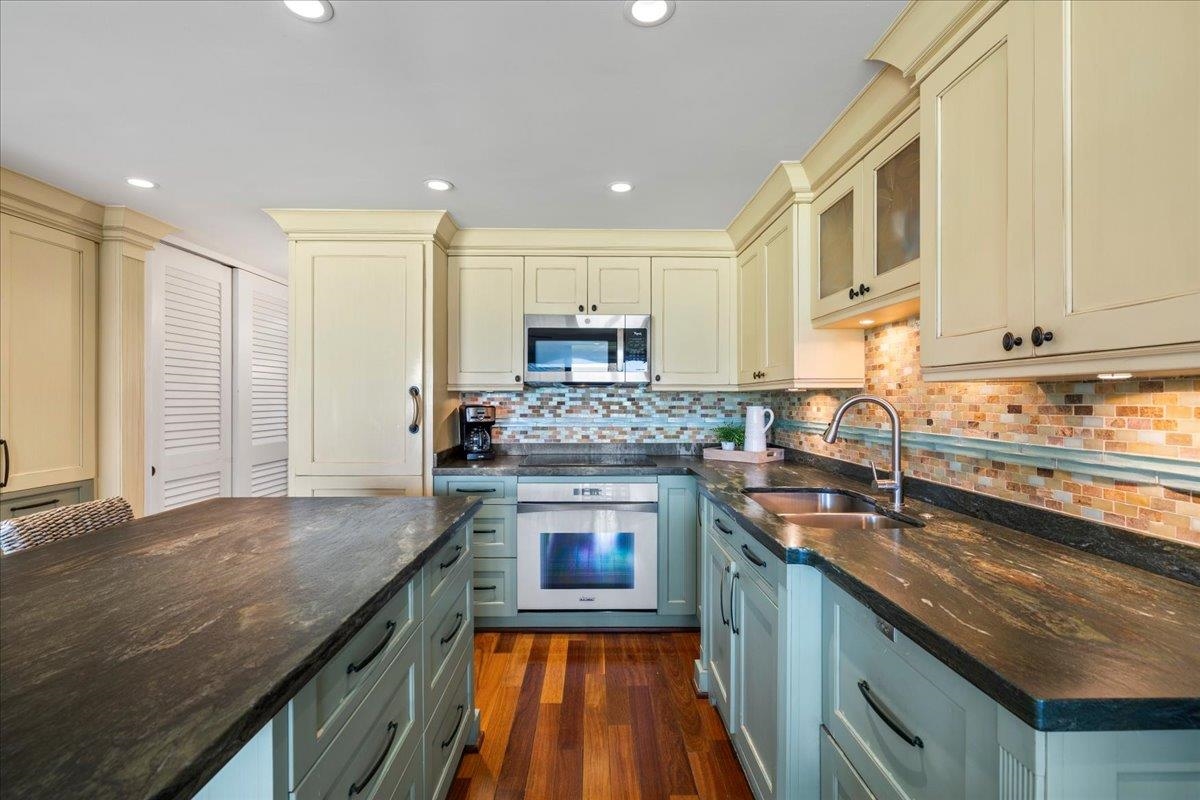 Luana Kai condo # D203, Kihei, Hawaii - photo 7 of 44