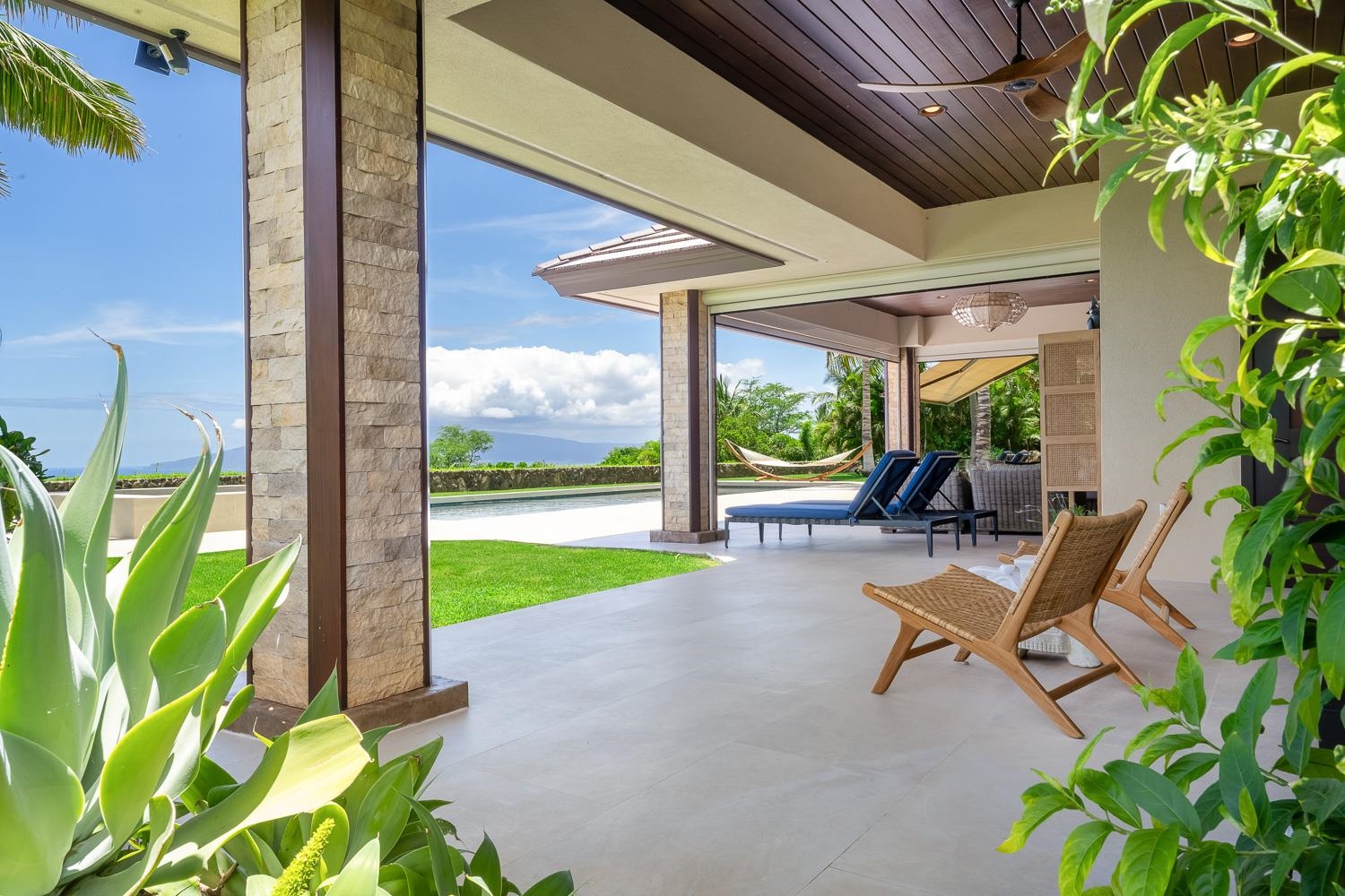948  Kai Hele Ku St Launiupoko, Lahaina home - photo 14 of 50