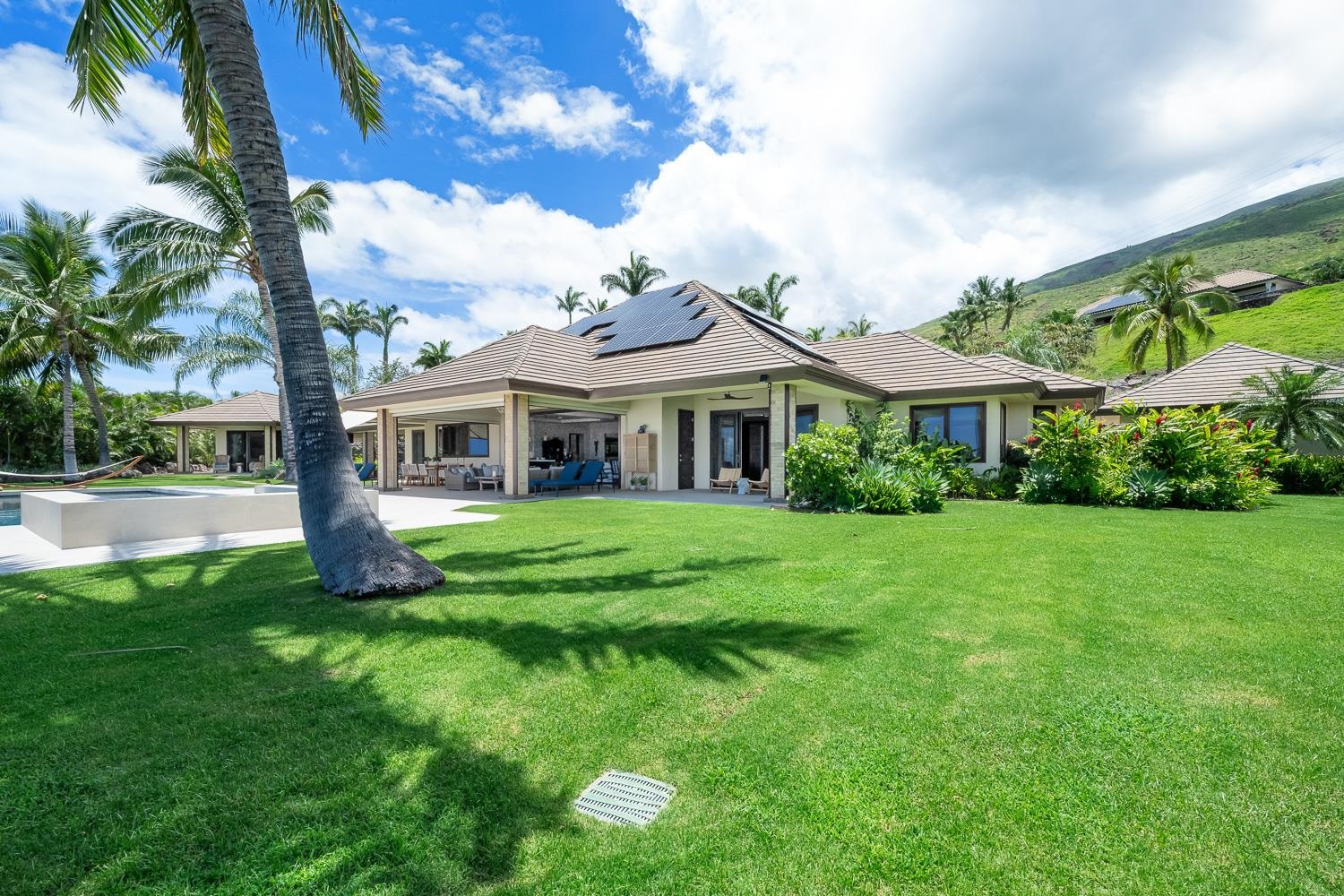 948  Kai Hele Ku St Launiupoko, Lahaina home - photo 8 of 50