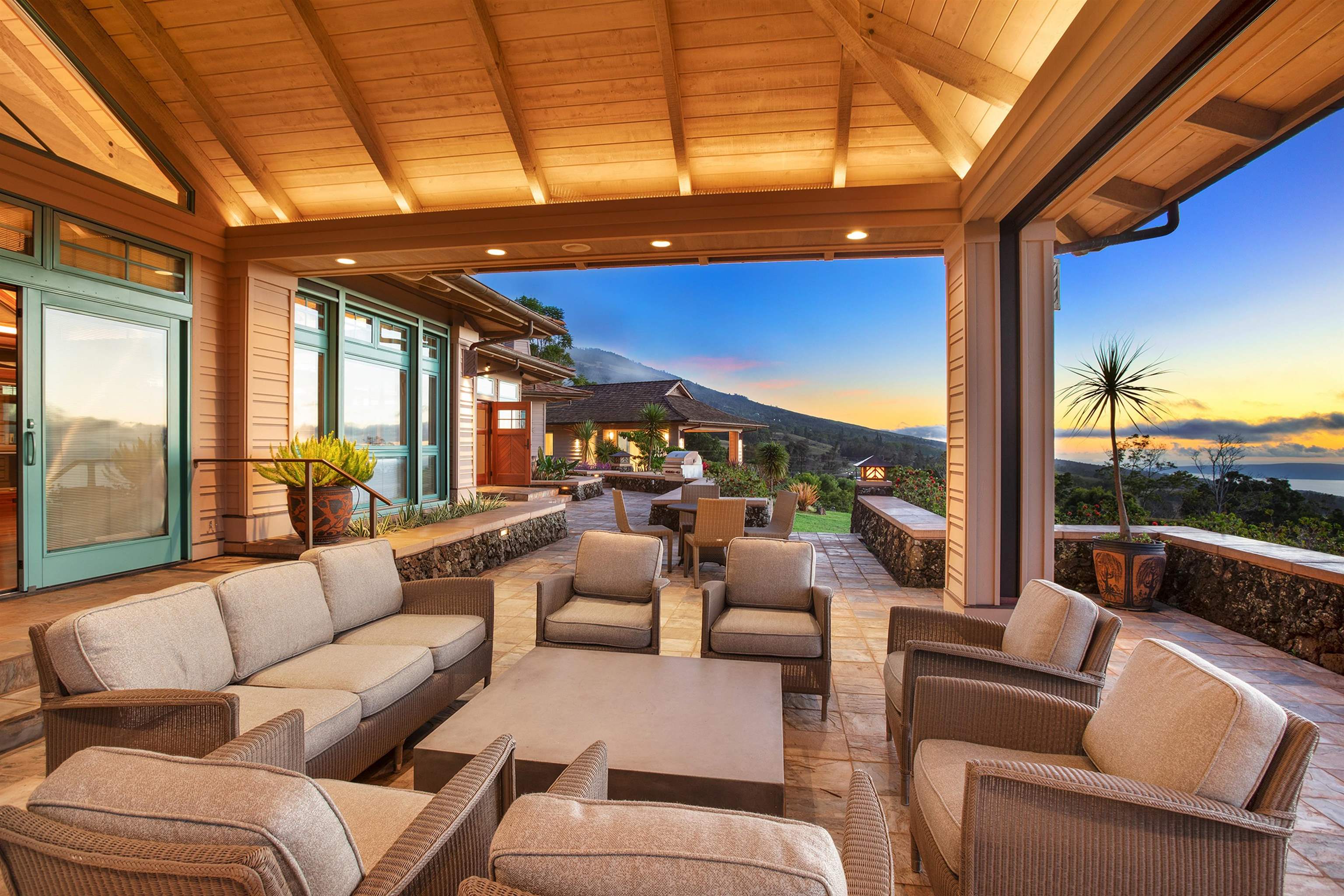 95 & 285  Kekaulike Ave , Kula/Ulupalakua/Kanaio home - photo 43 of 50