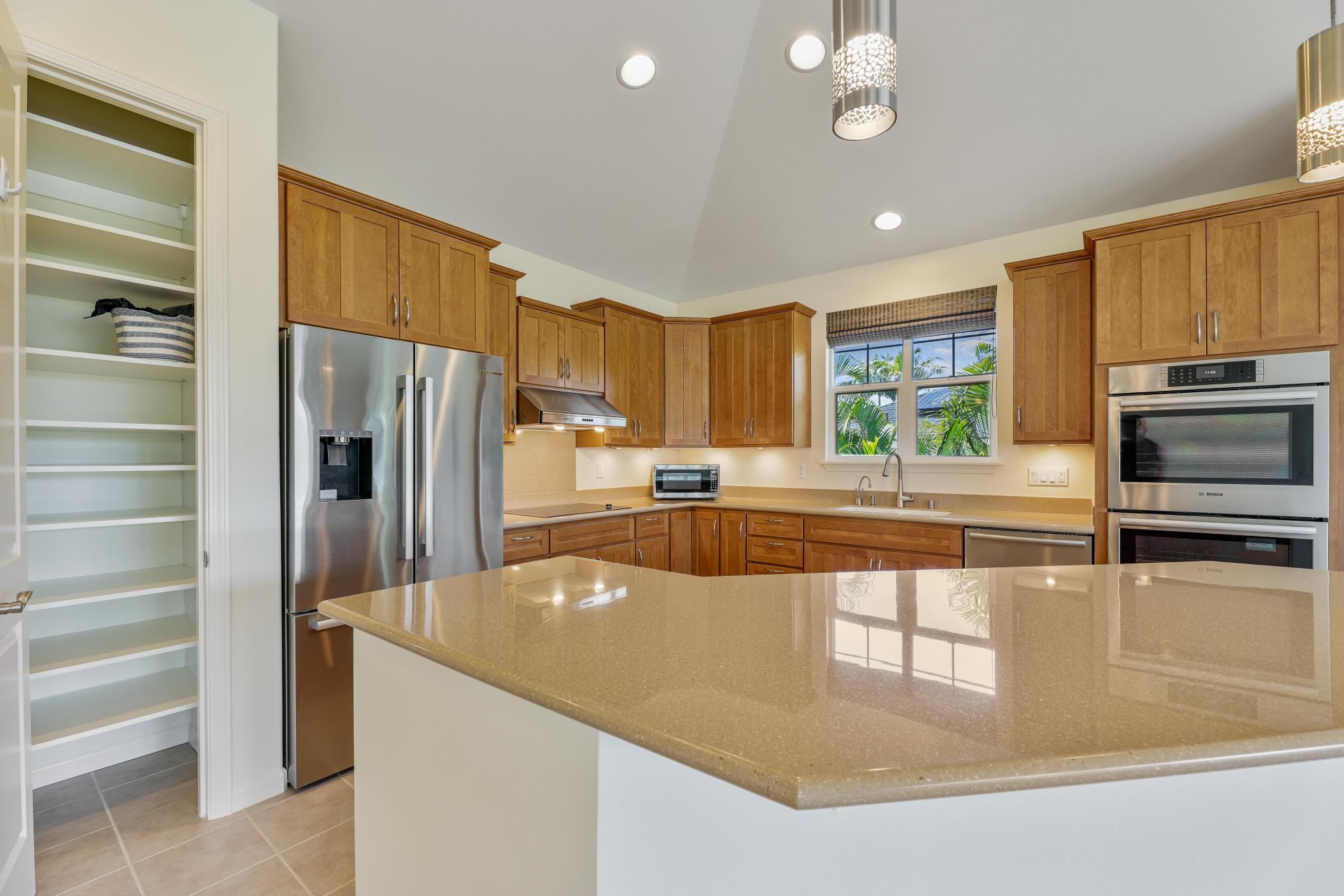96  Moana Ave Kihei, Kihei home - photo 6 of 50