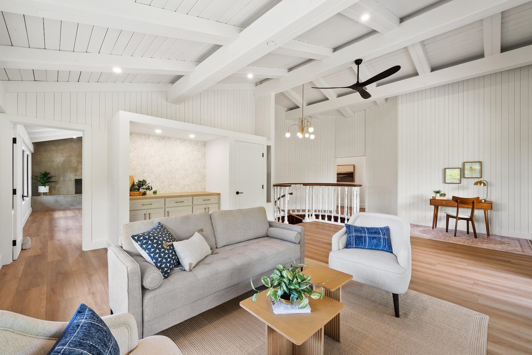 965  Hog Back Rd , Haiku home - photo 3 of 50