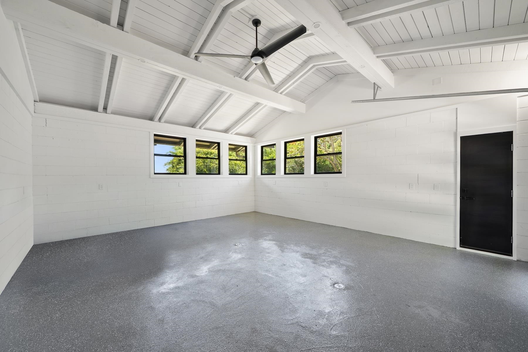 965  Hog Back Rd , Haiku home - photo 37 of 50