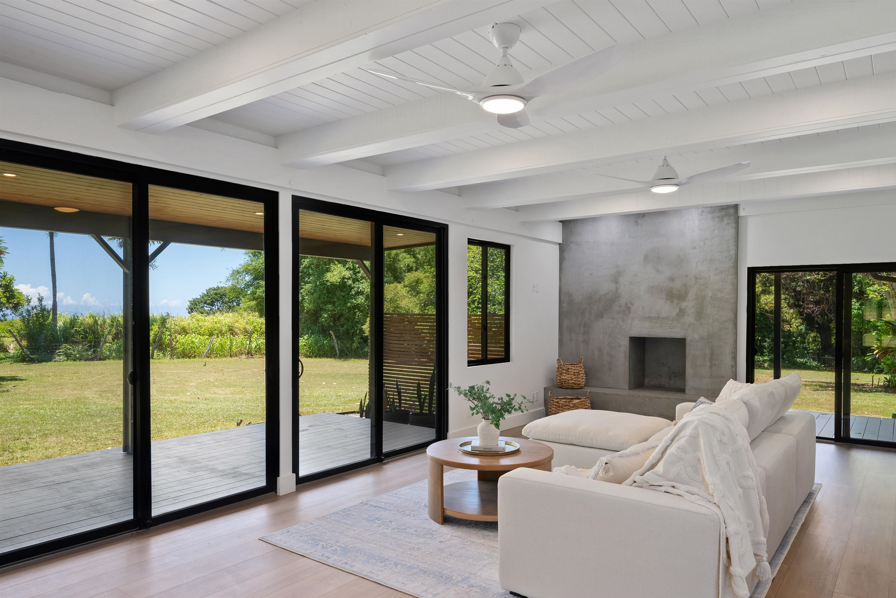 965  Hog Back Rd , Haiku home - photo 2 of 35