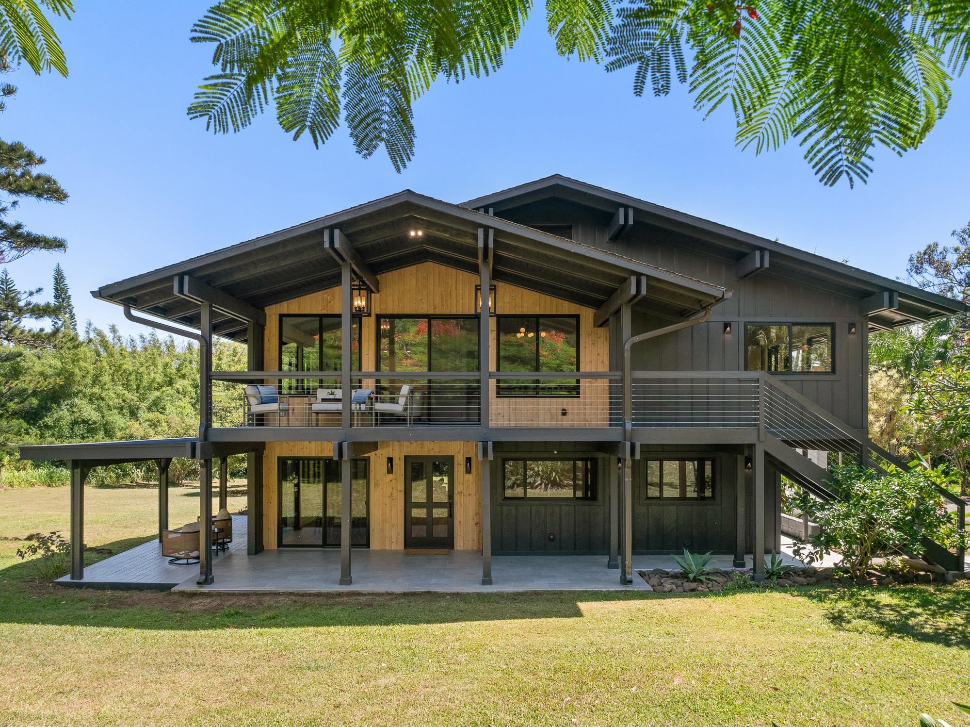 965  Hog Back Rd , Haiku home - photo 3 of 44
