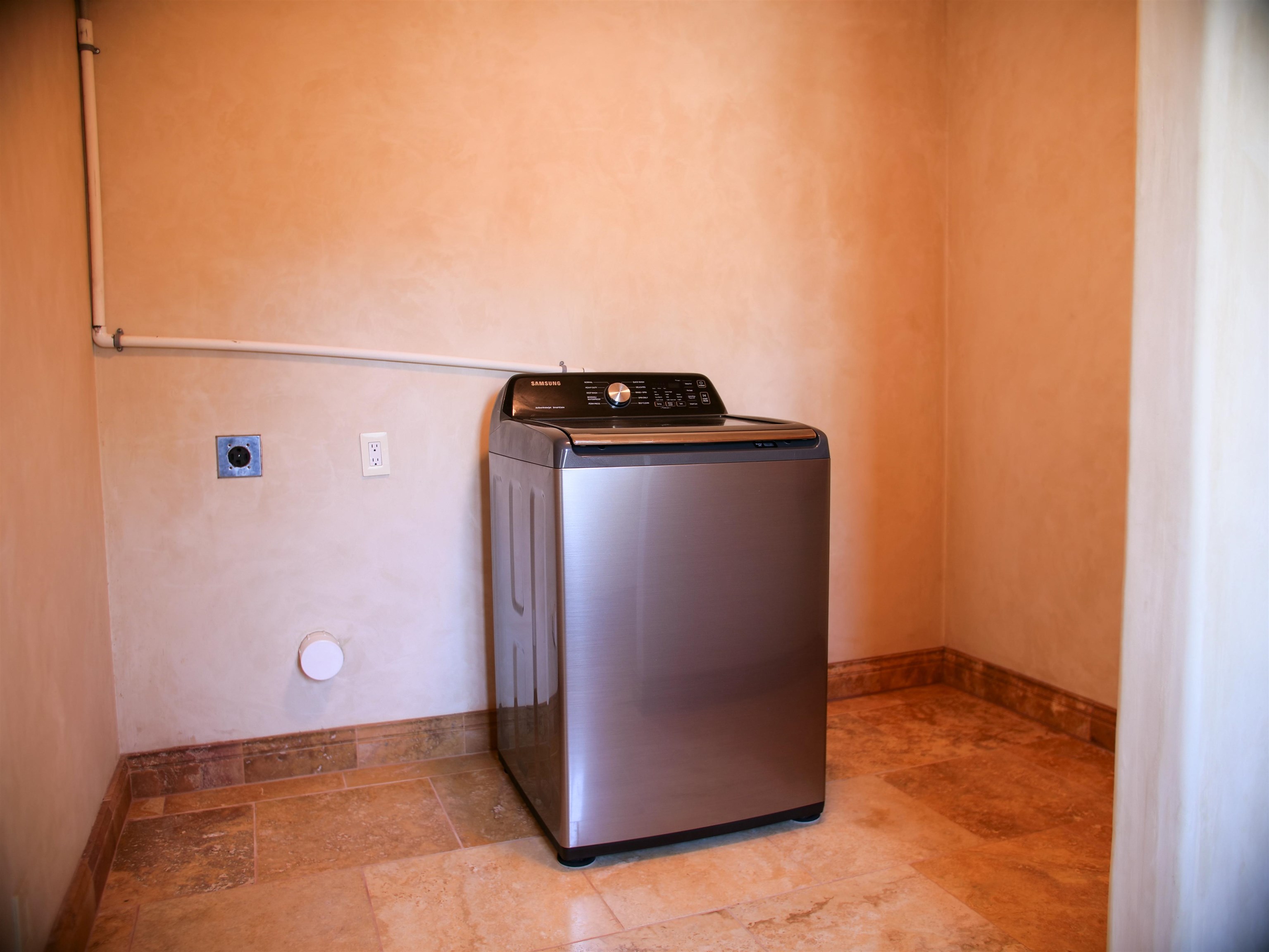 974  Lekeona Loop , Wailuku home - photo 35 of 50