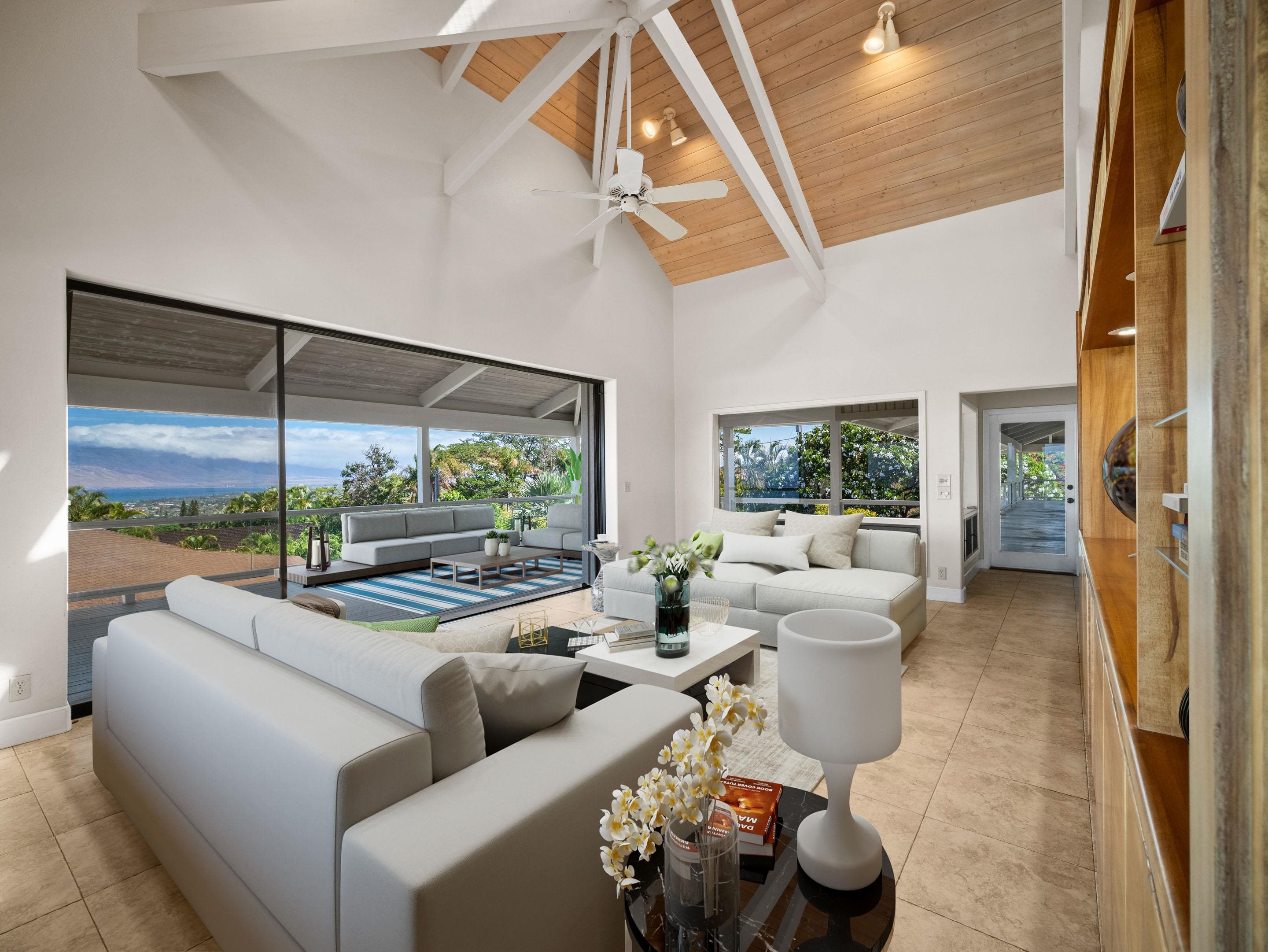 978  Kupulau Dr South Maui, Maui Meadows home - photo 16 of 49