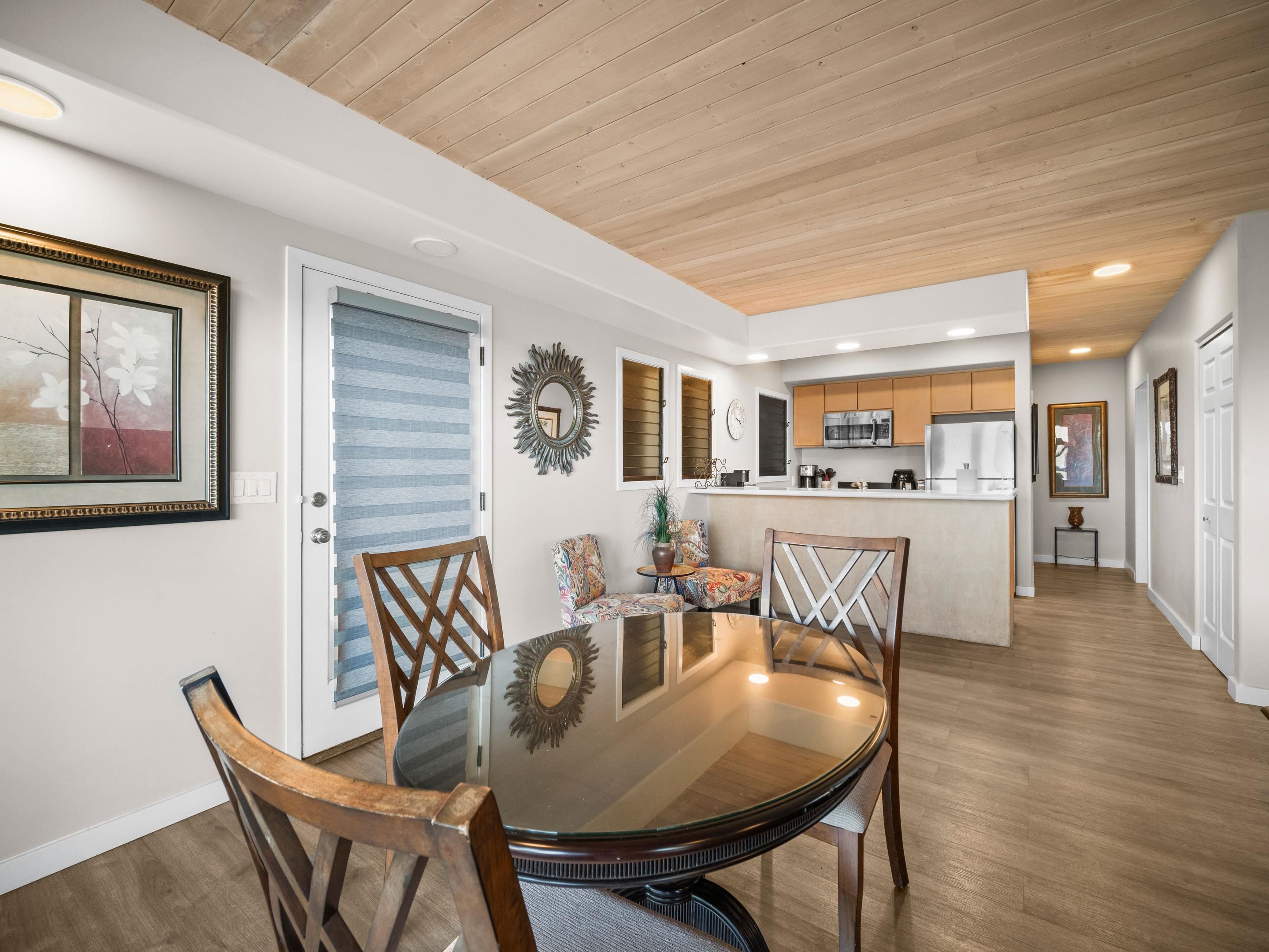 978  Kupulau Dr South Maui, Maui Meadows home - photo 31 of 49