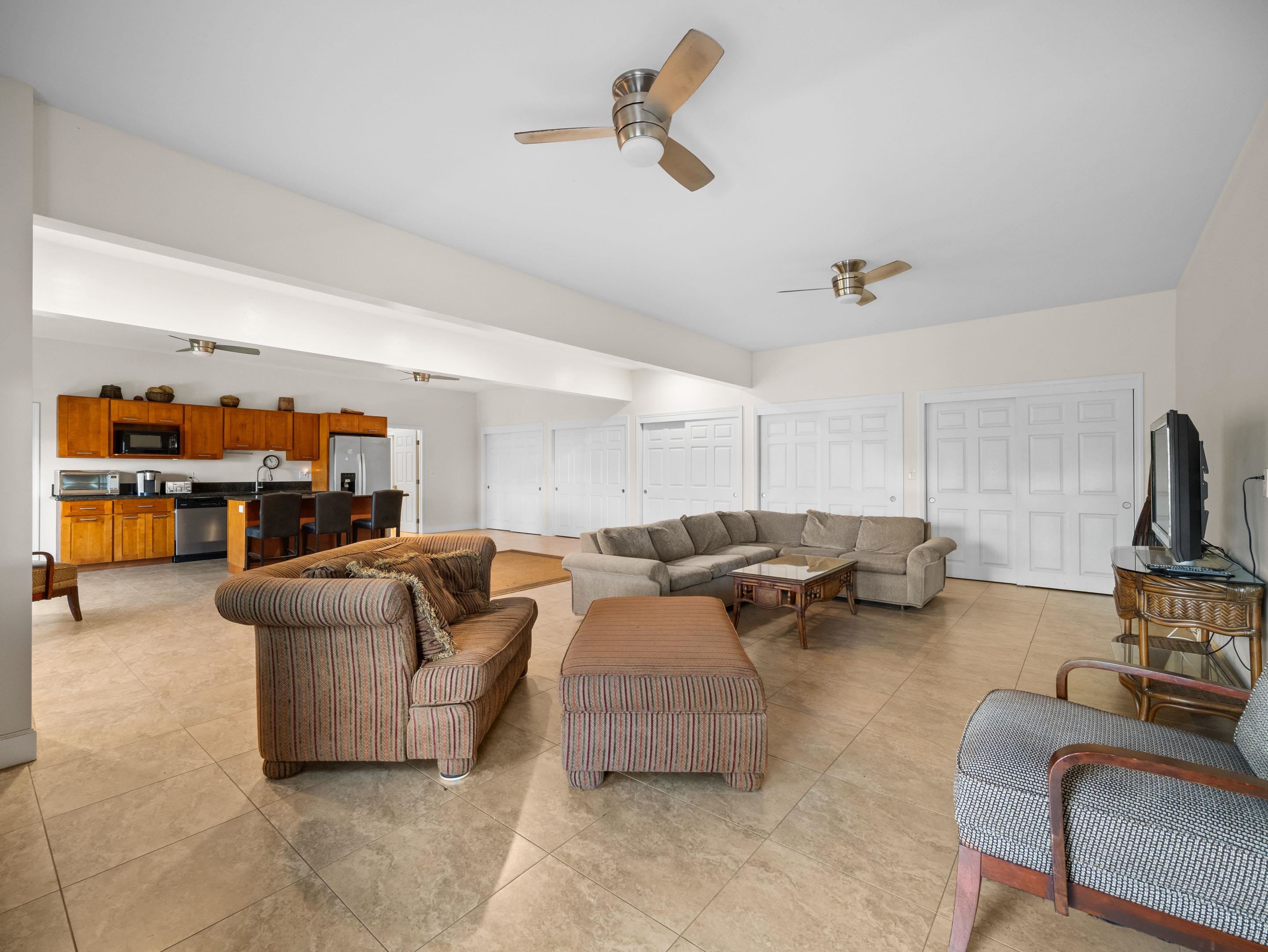 978  Kupulau Dr South Maui, Maui Meadows home - photo 38 of 49