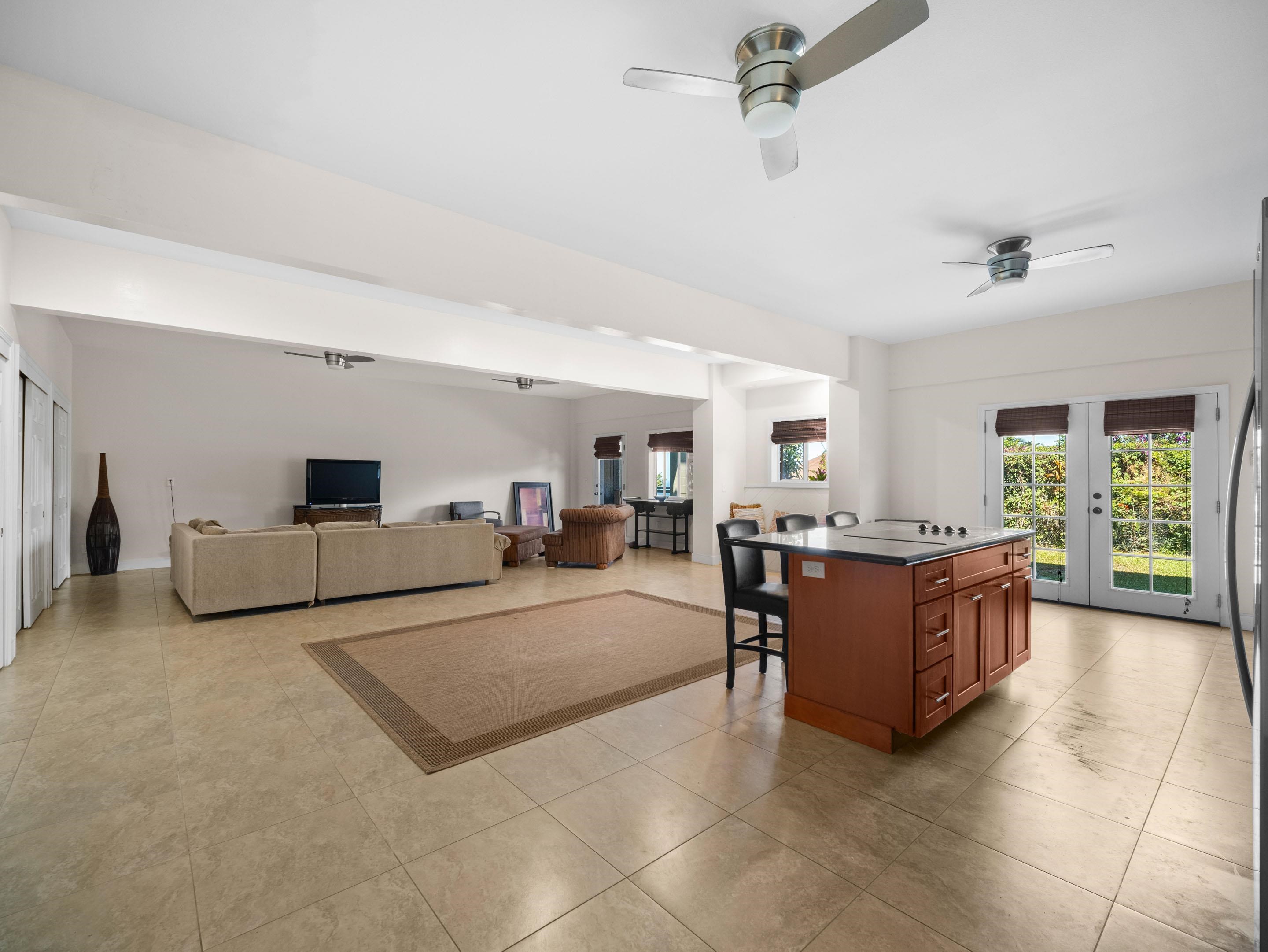 978  Kupulau Dr South Maui, Maui Meadows home - photo 39 of 49