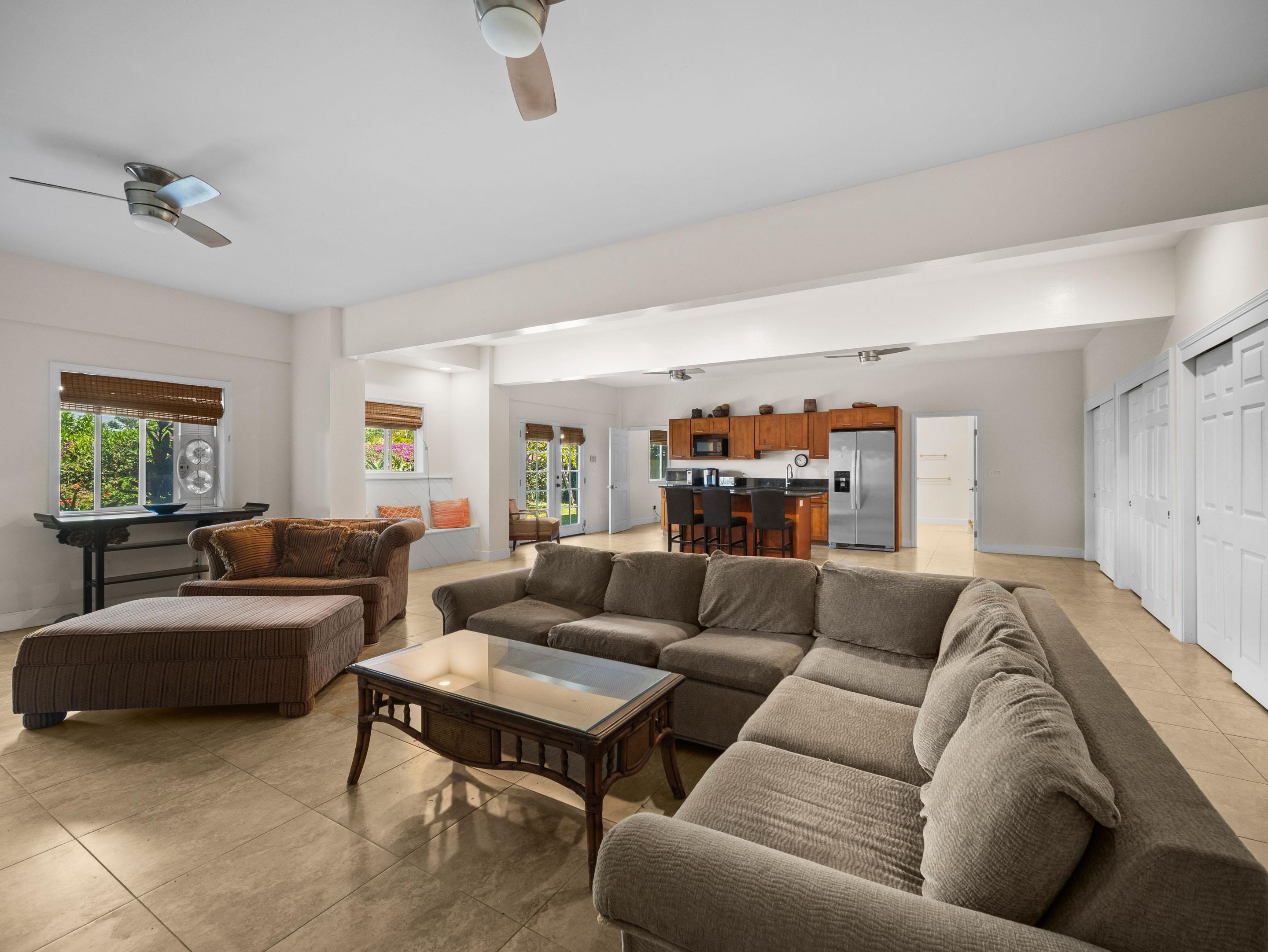 978  Kupulau Dr South Maui, Maui Meadows home - photo 40 of 49