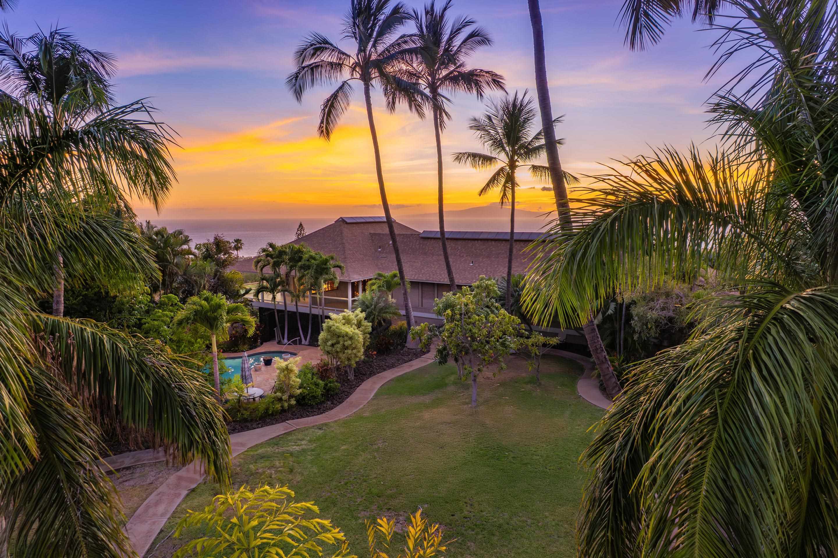 978  Kupulau Dr South Maui, Maui Meadows home - photo 46 of 49