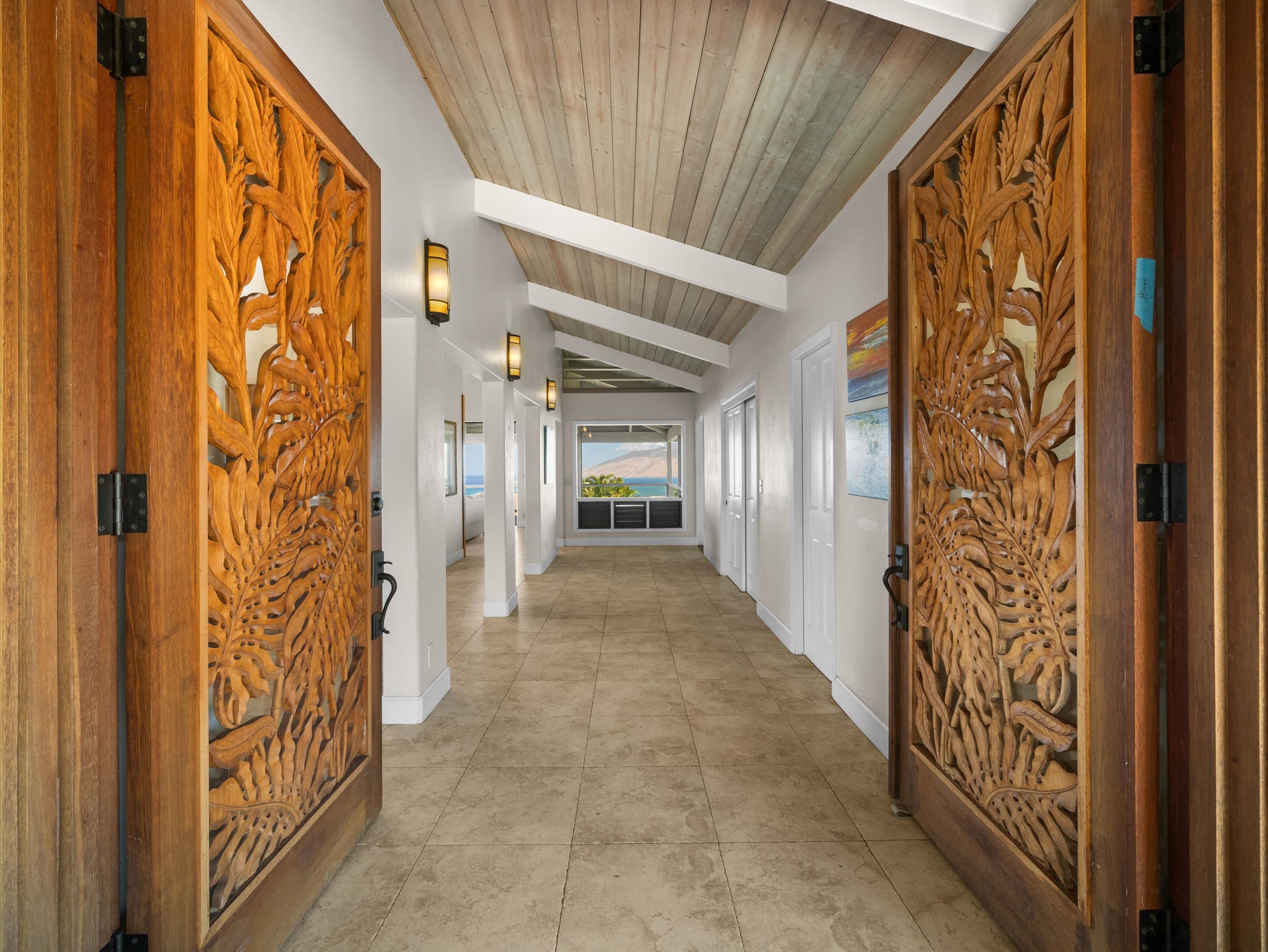 978  Kupulau Dr South Maui, Maui Meadows home - photo 48 of 49