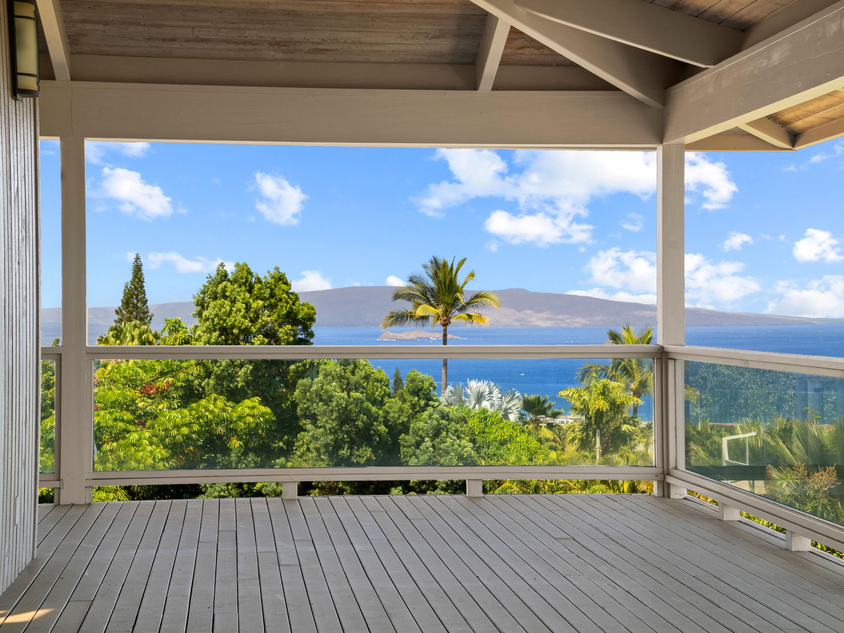 978  Kupulau Dr South Maui, Maui Meadows home - photo 10 of 49