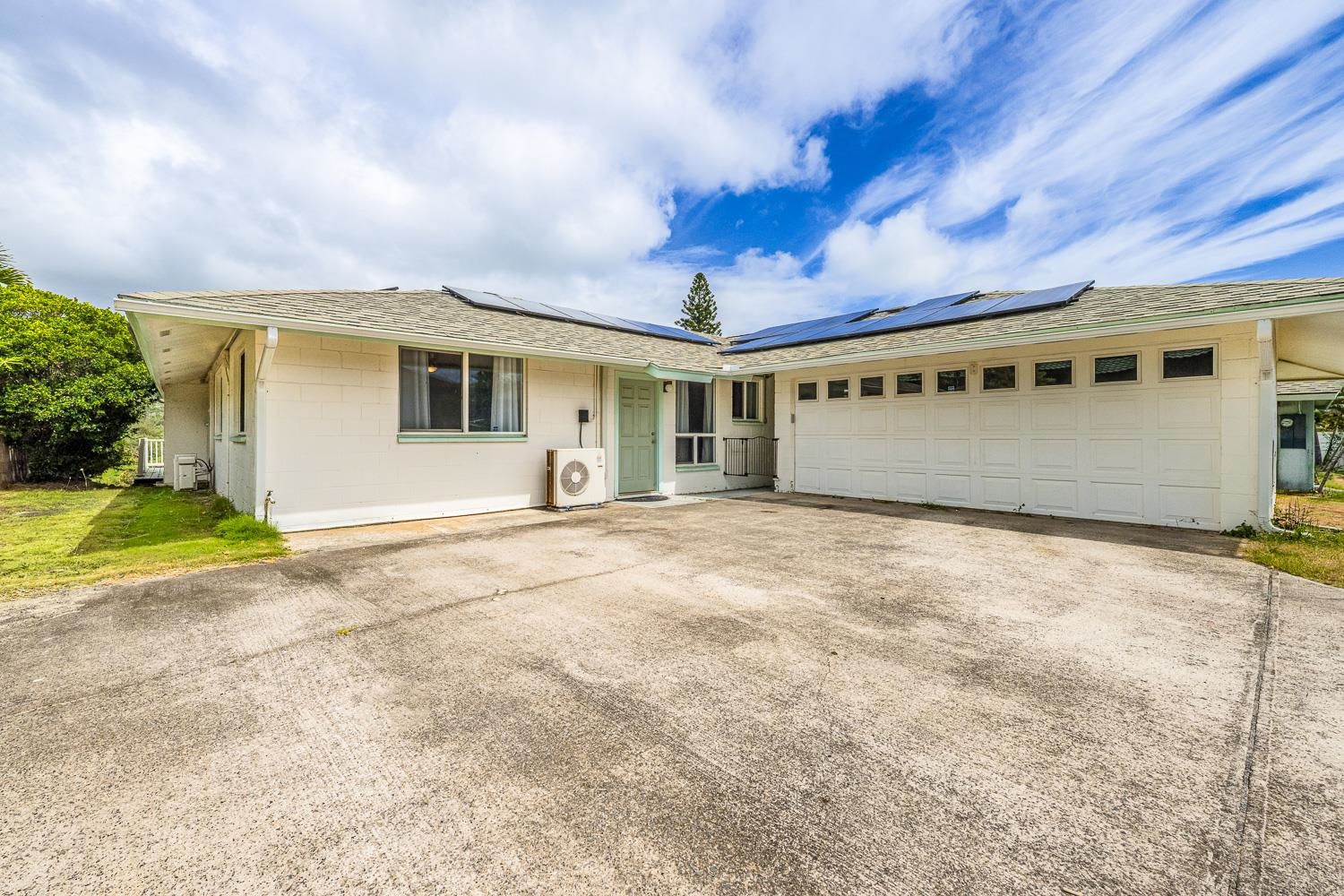 978  Lekeona Loop , Wailuku home - photo 2 of 40