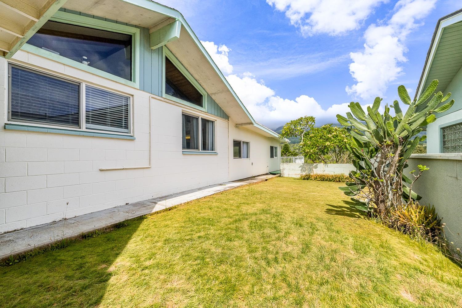 978  Lekeona Loop , Wailuku home - photo 29 of 40