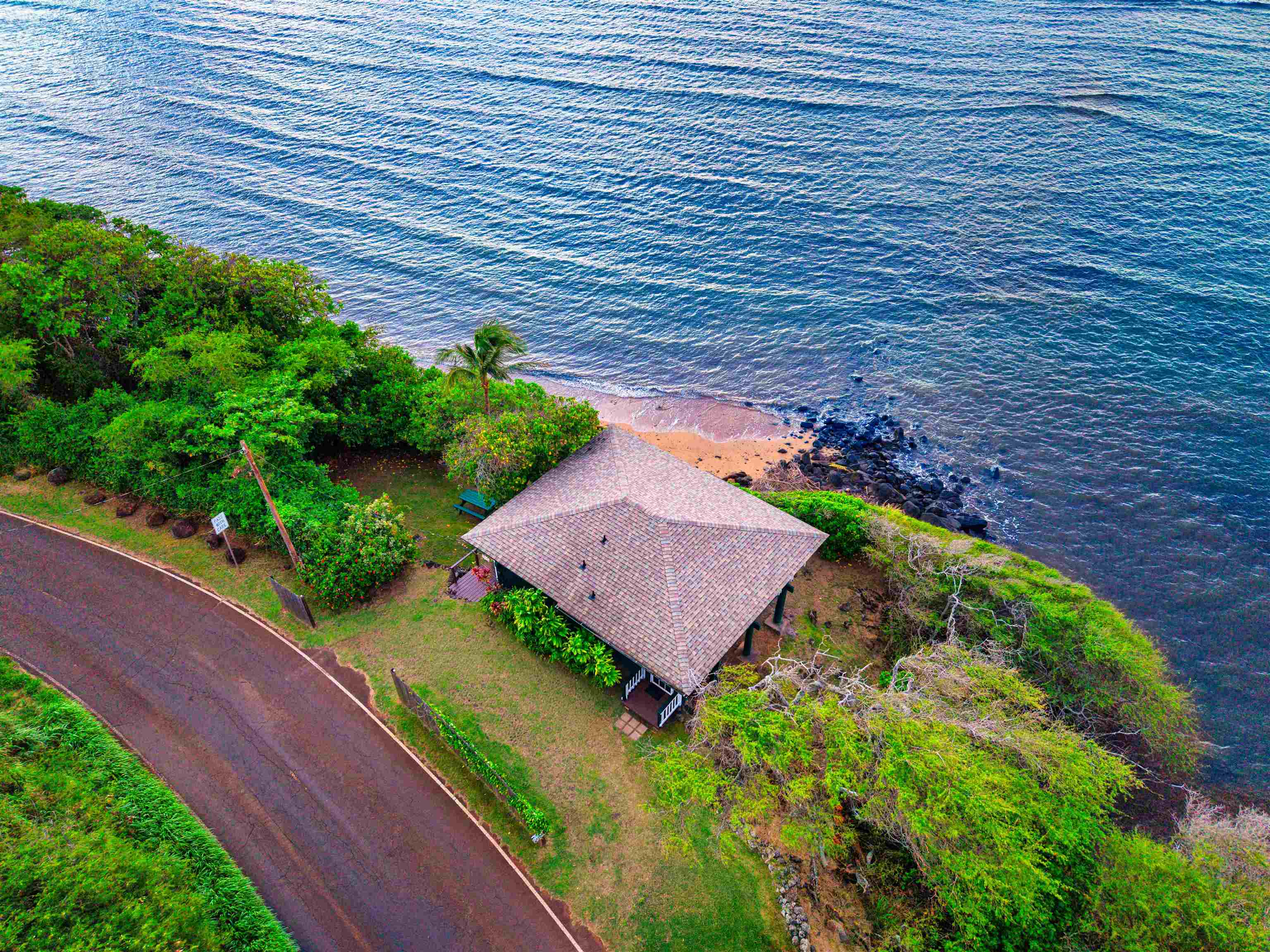 9916  Kamehameha V Hwy , Molokai home - photo 4 of 19