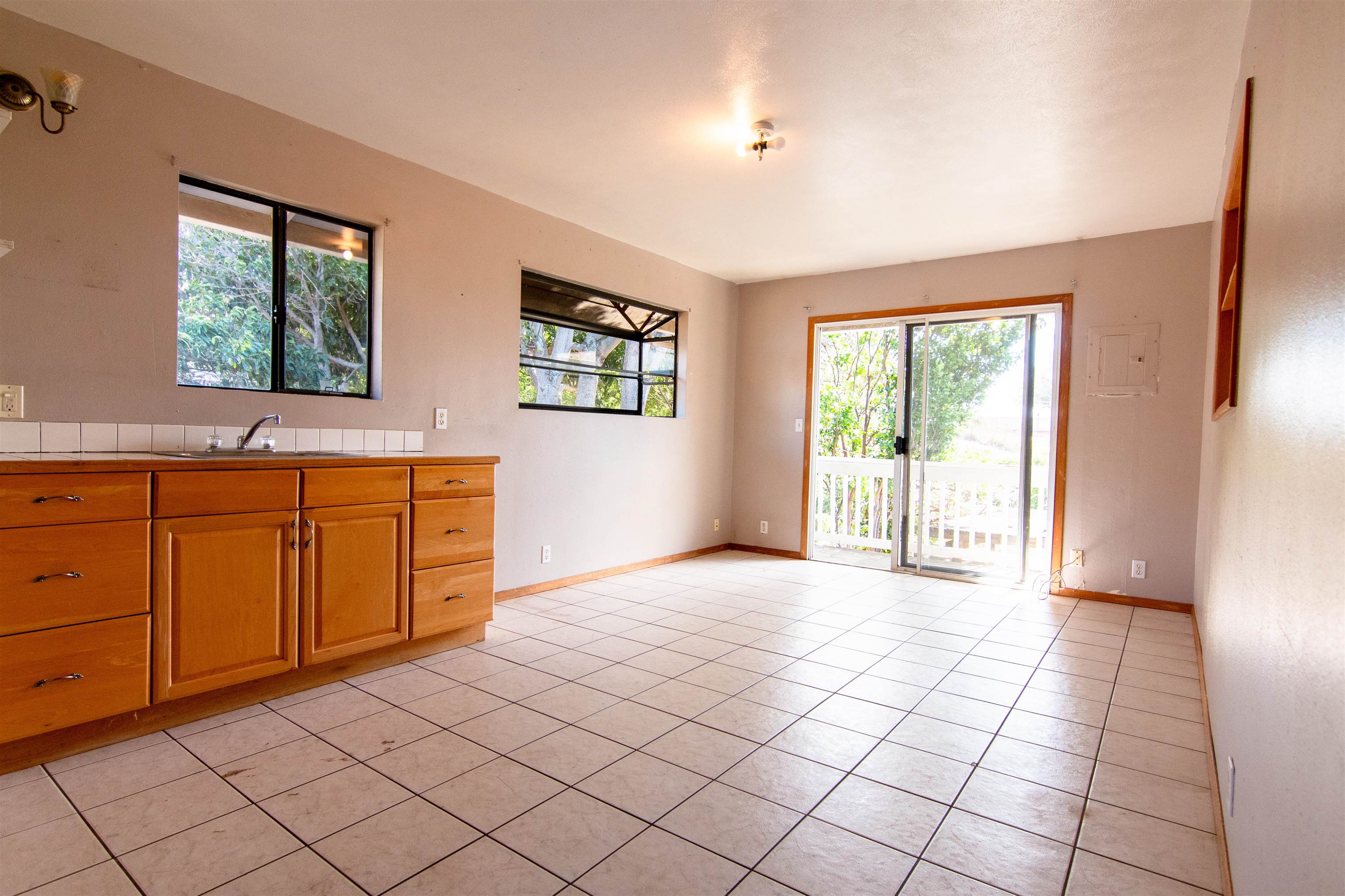 995  MAKANI Rd , Makawao/Olinda/Haliimaile home - photo 12 of 22