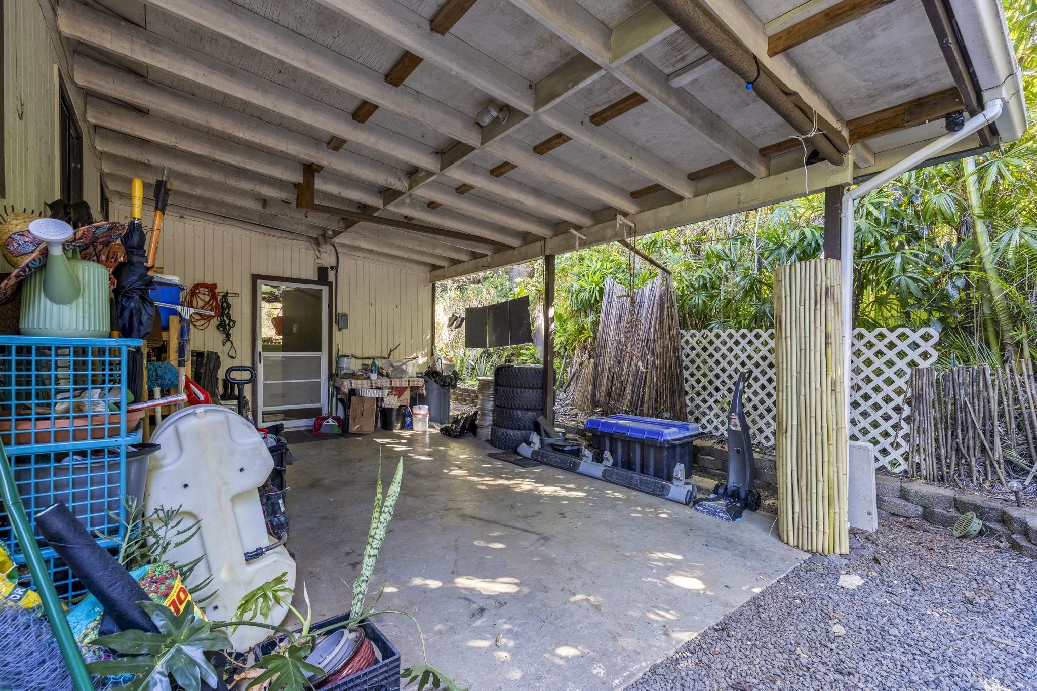 998  Kauhikoa Rd Kauhikoa, Haiku home - photo 37 of 41