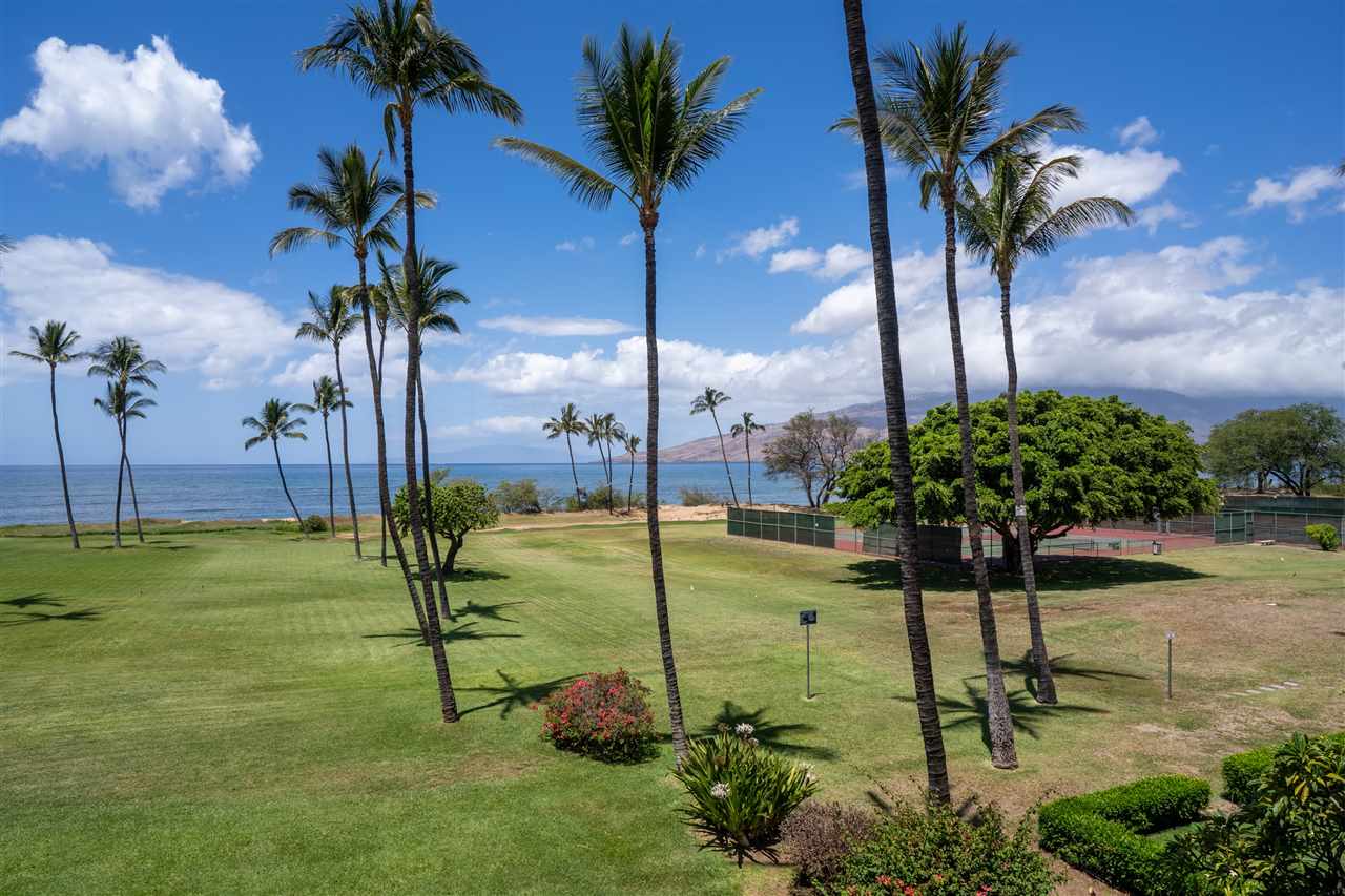 Leinaala condo # 304, Kihei, Hawaii - photo 3 of 26