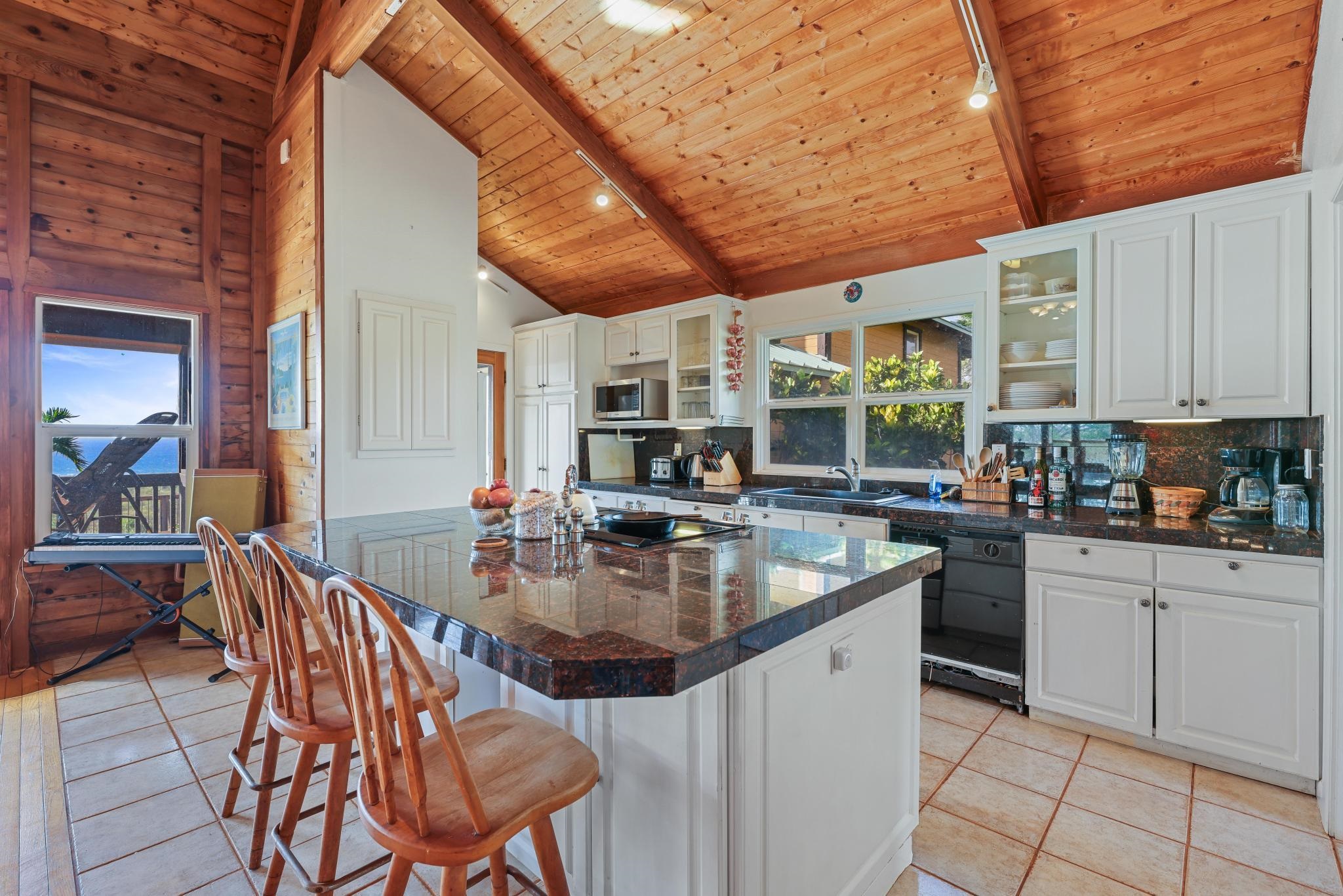 0  Kalua Koi Rd , Molokai home - photo 15 of 50