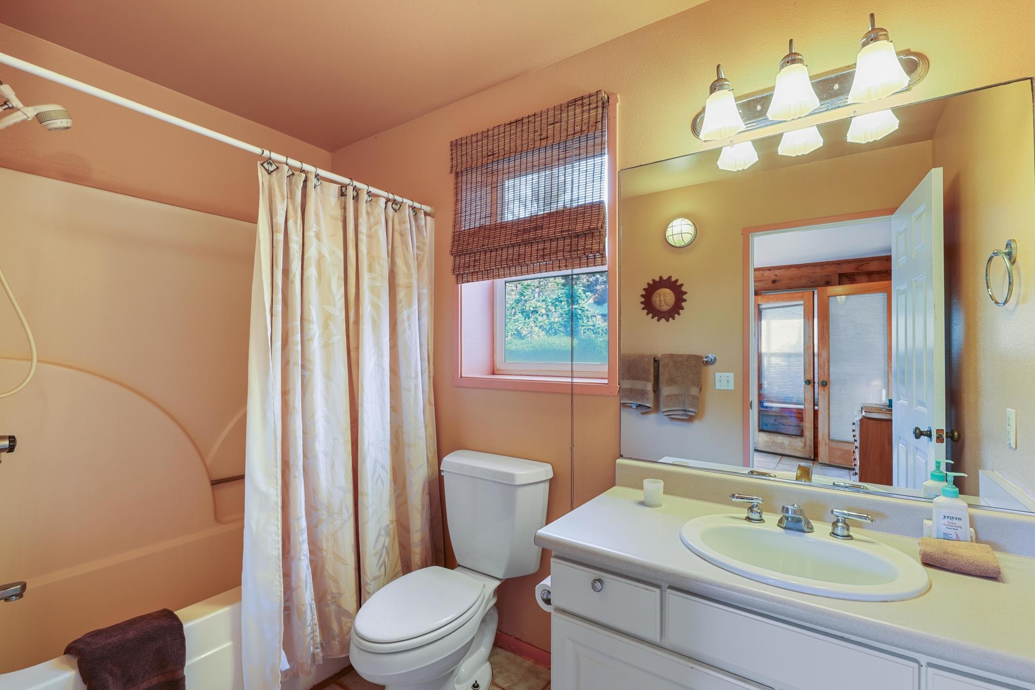 0  Kalua Koi Rd , Molokai home - photo 25 of 50