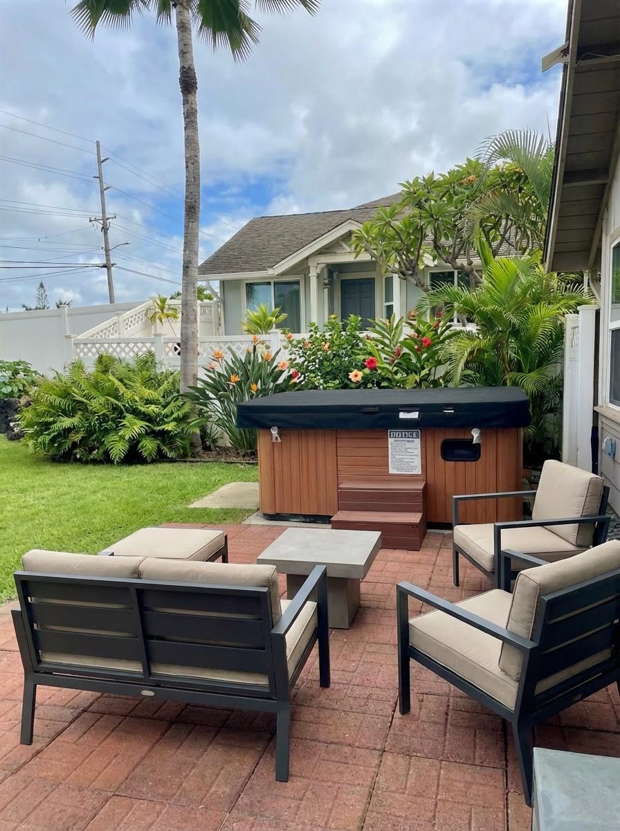 Kehalani Gardens condo # 906, Wailuku, Hawaii - photo 5 of 37