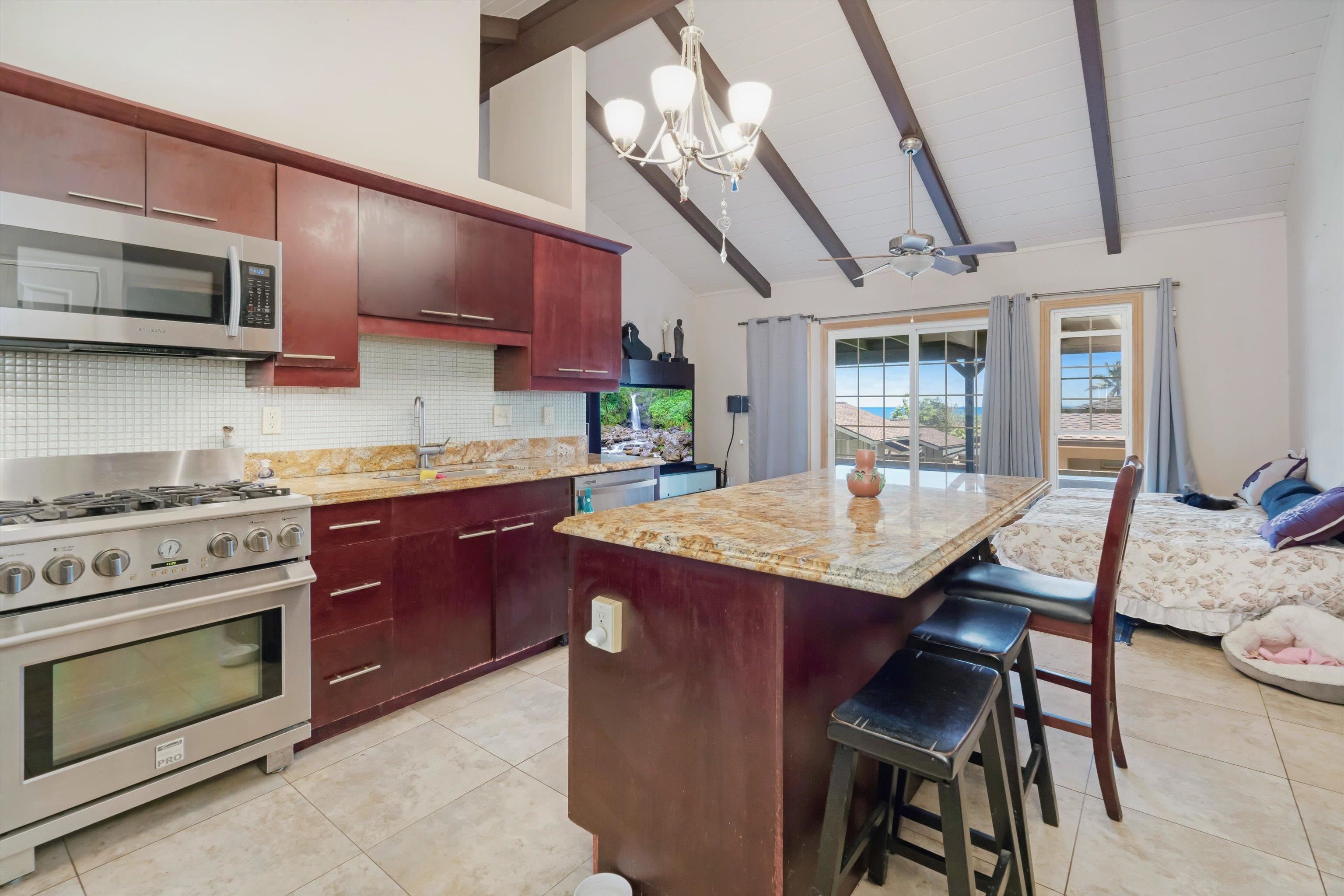 Pl Pl , Wailuku home - photo 16 of 48