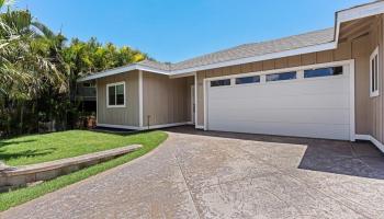 100  Honuhula Pl , Kihei home - photo 2 of 42