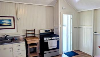 1046  Houston St , Lanai home - photo 4 of 9