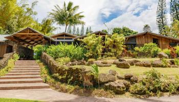 1055  Kaupakalua Rd ,  home - photo 1 of 50