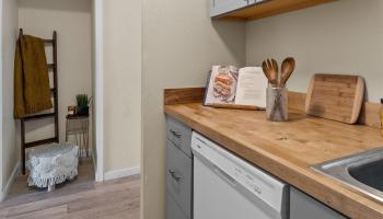 Puuone Towers and Plaza condo # 203, Wailuku, Hawaii - photo 5 of 22