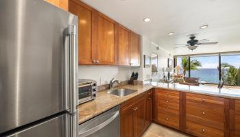 Mahana condo # 615, Lahaina, Hawaii - photo 4 of 15